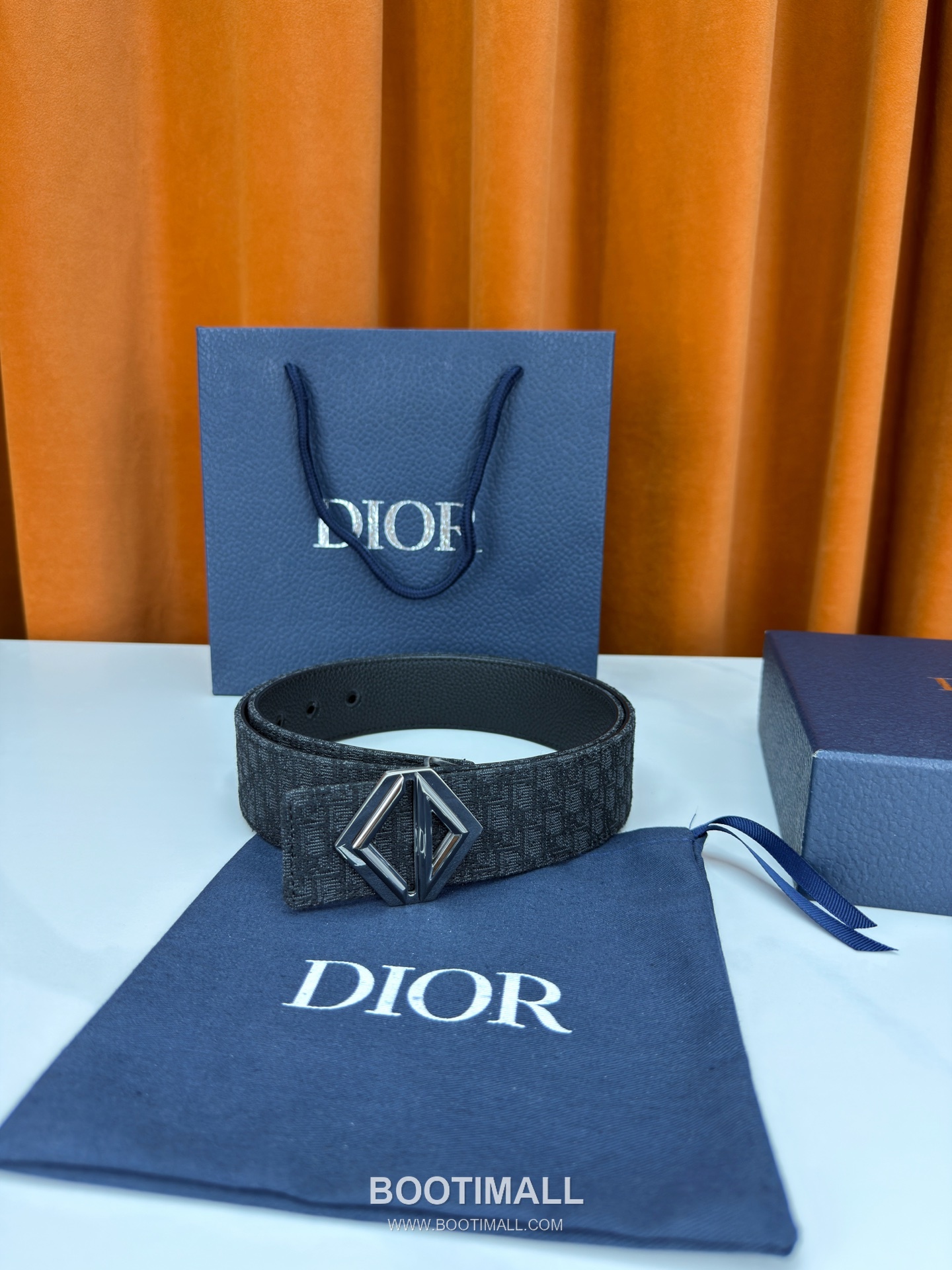 디올 오블리크 자카드 캔버스 블랙 네이비 리버서블 벨트 로고 다이아몬드 컷아웃 버클 Dior Oblique Jacquard Canvas Reversible Belt with Logo Diamond Cutout Buckle 4.0cm 3