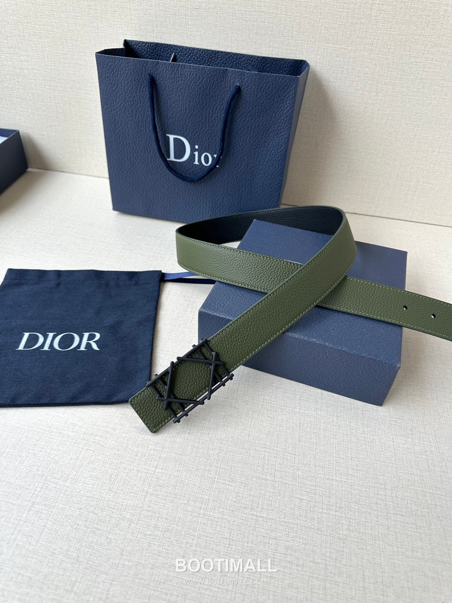 디올 카나주 패턴 카프스킨 블랙 단면 벨트 로고 카나주 버클 Dior Cannage Pattern Calfskin Belt with Logo Cannage Buckle 3.5cm 4