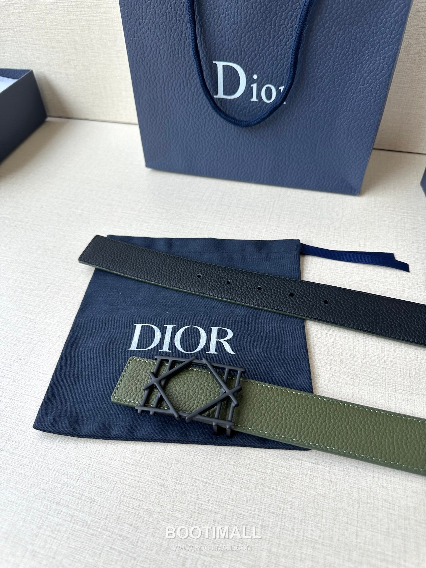 디올 카나주 패턴 카프스킨 블랙 단면 벨트 로고 카나주 버클 Dior Cannage Pattern Calfskin Belt with Logo Cannage Buckle 3.5cm 5
