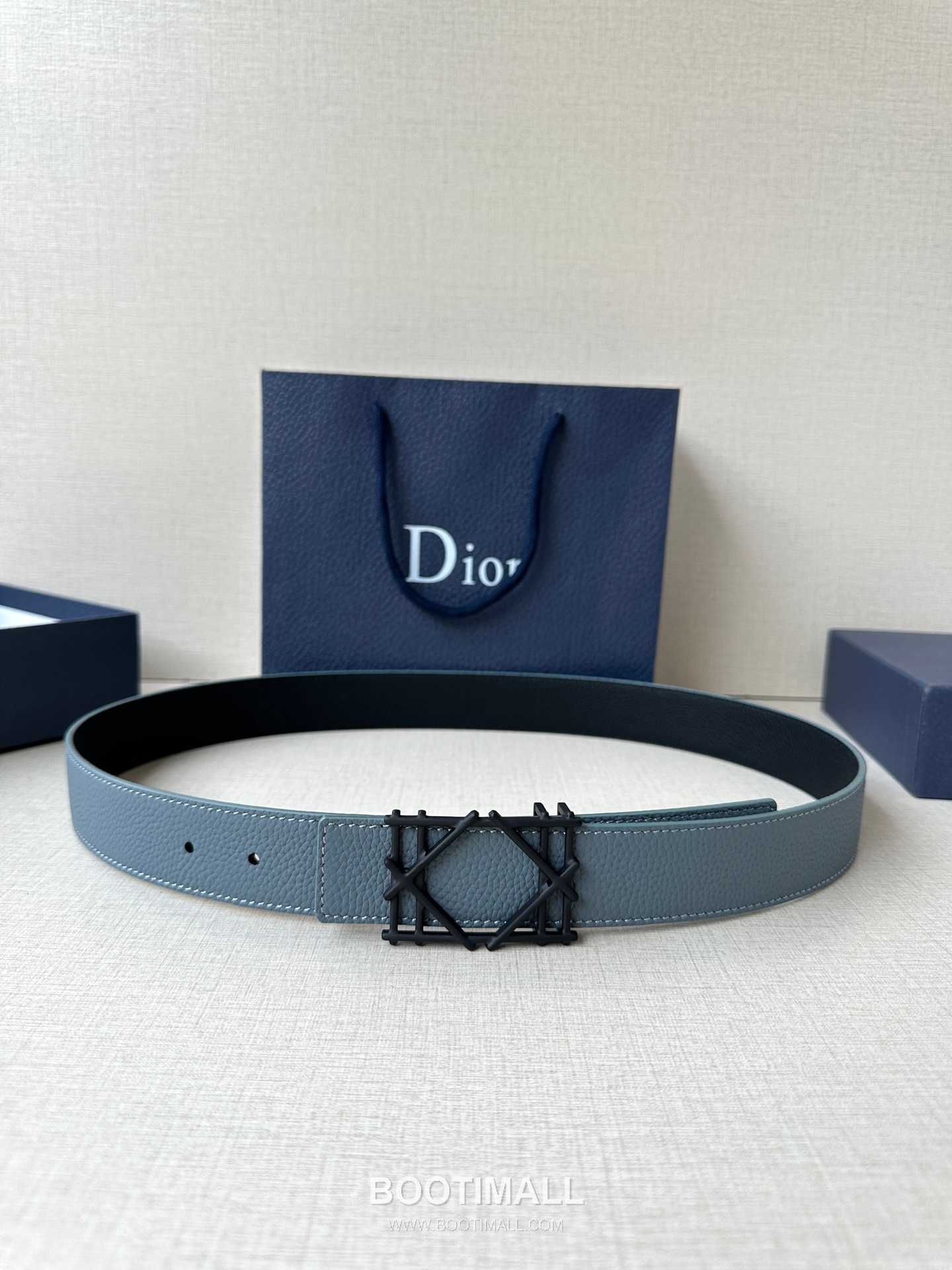 디올 카나주 패턴 카프스킨 블랙 단면 벨트 로고 카나주 버클 Dior Cannage Pattern Calfskin Belt with Logo Cannage Buckle 3.5cm 1