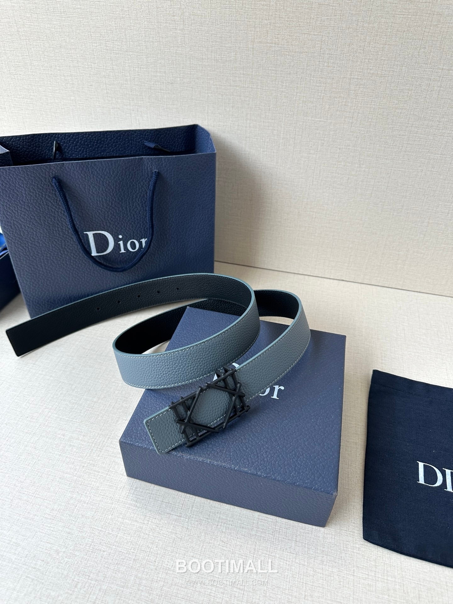 디올 카나주 패턴 카프스킨 블랙 단면 벨트 로고 카나주 버클 Dior Cannage Pattern Calfskin Belt with Logo Cannage Buckle 3.5cm 5