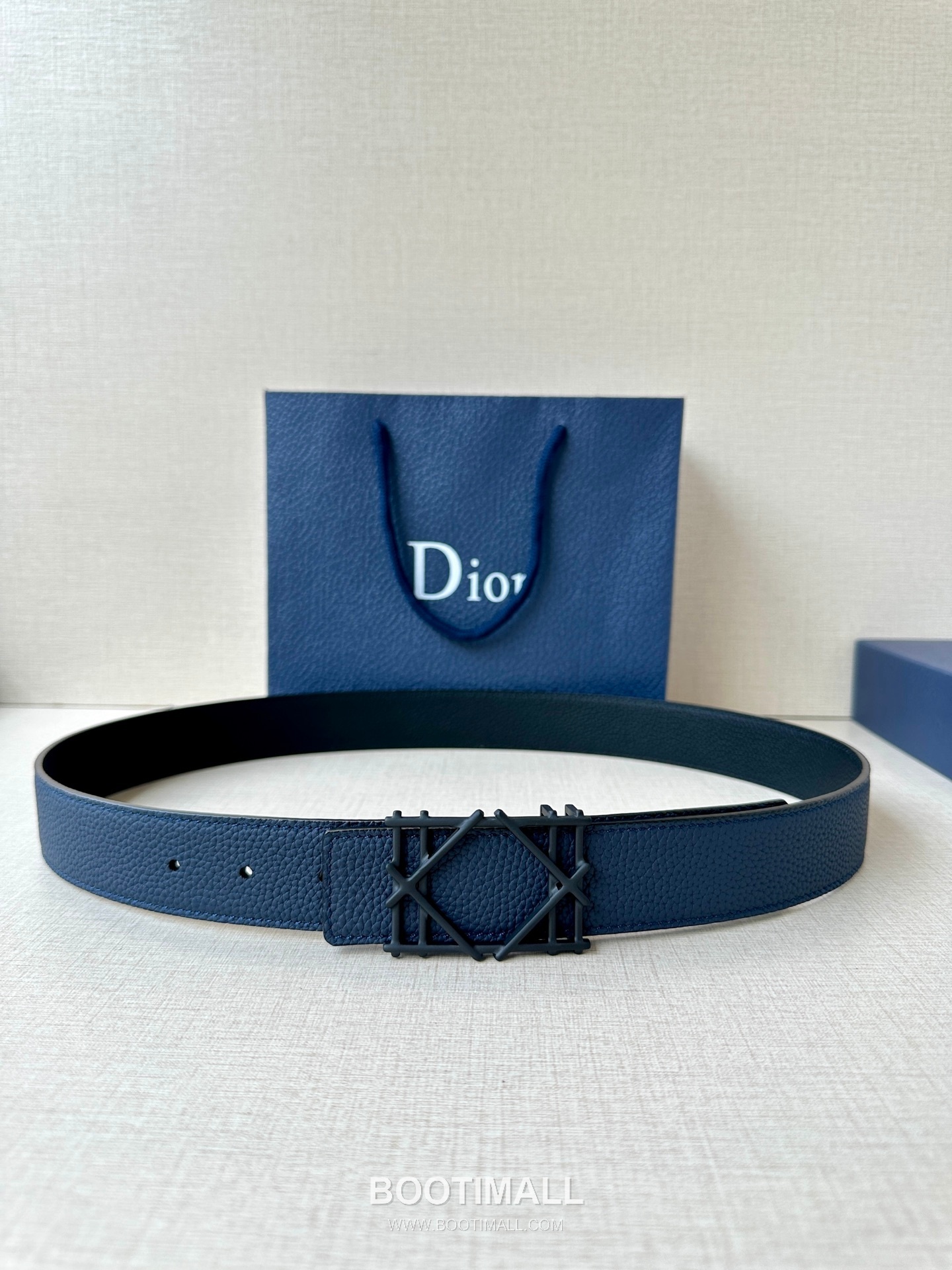 디올 카나주 패턴 카프스킨 블랙 단면 벨트 로고 카나주 버클 Dior Cannage Pattern Calfskin Belt with Logo Cannage Buckle 3.5cm 1