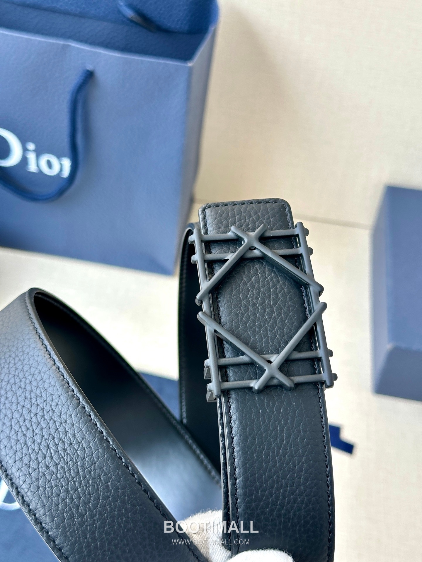 디올 카나주 패턴 카프스킨 블랙 단면 벨트 로고 카나주 버클 Dior Cannage Pattern Calfskin Belt with Logo Cannage Buckle 3.5cm 6