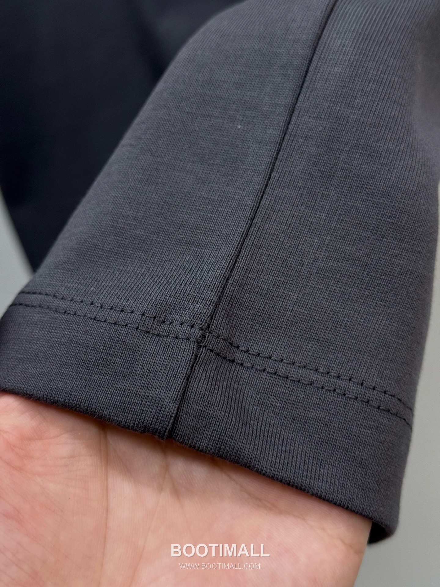 엠엠식스 로고 프린트 코튼 루즈핏 반팔 티셔츠 카키 MM6 Logo Print Cotton Loose Fit Short Sleeve T-Shirt D23521 8