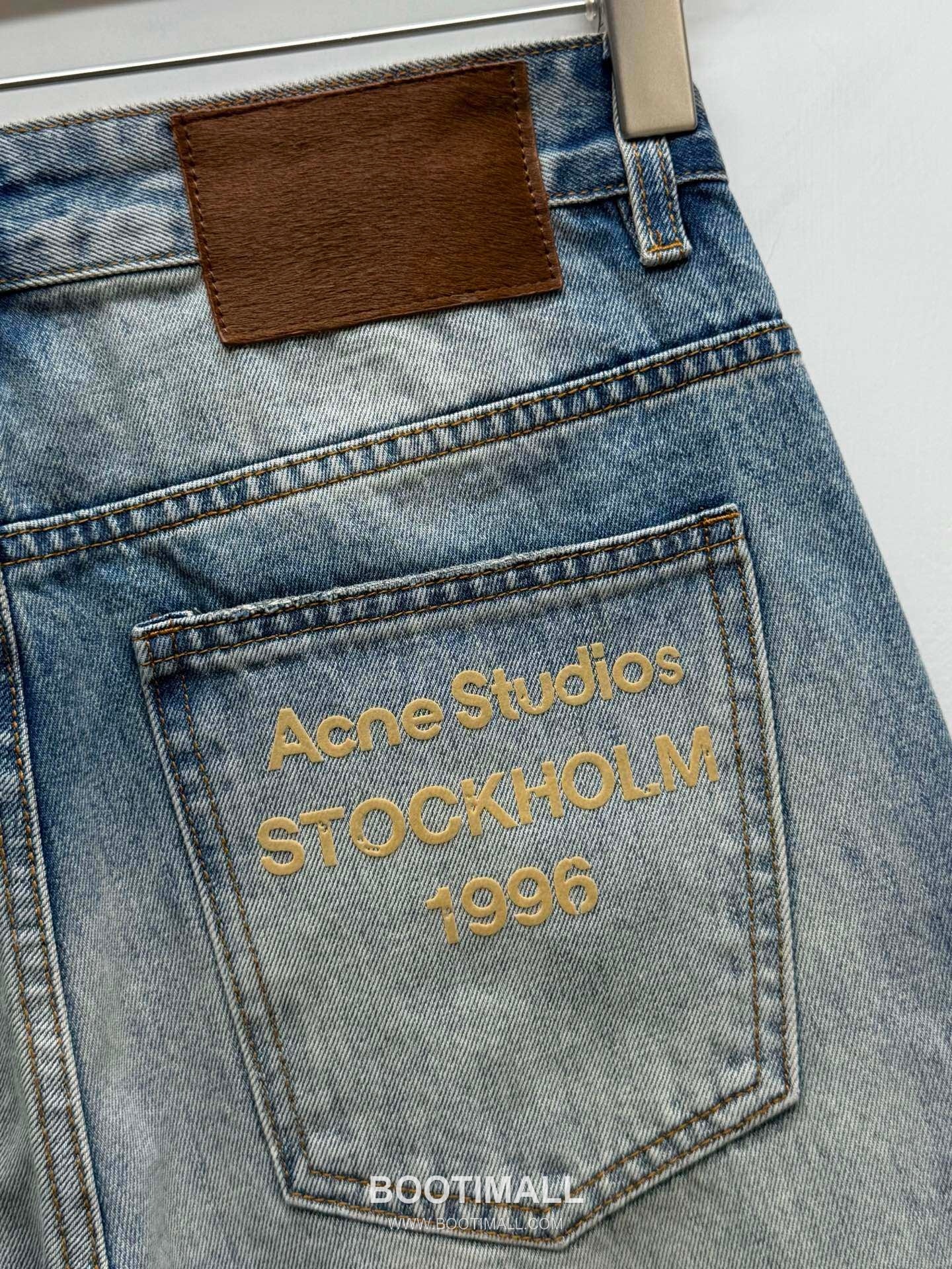 아크네 스튜디오 로고 프린트 유기농 코튼 디스트로이드 스트레이트 데님 팬츠 Acne Studios Logo Print Organic Cotton Distressed Straight Denim Pants D295743 8