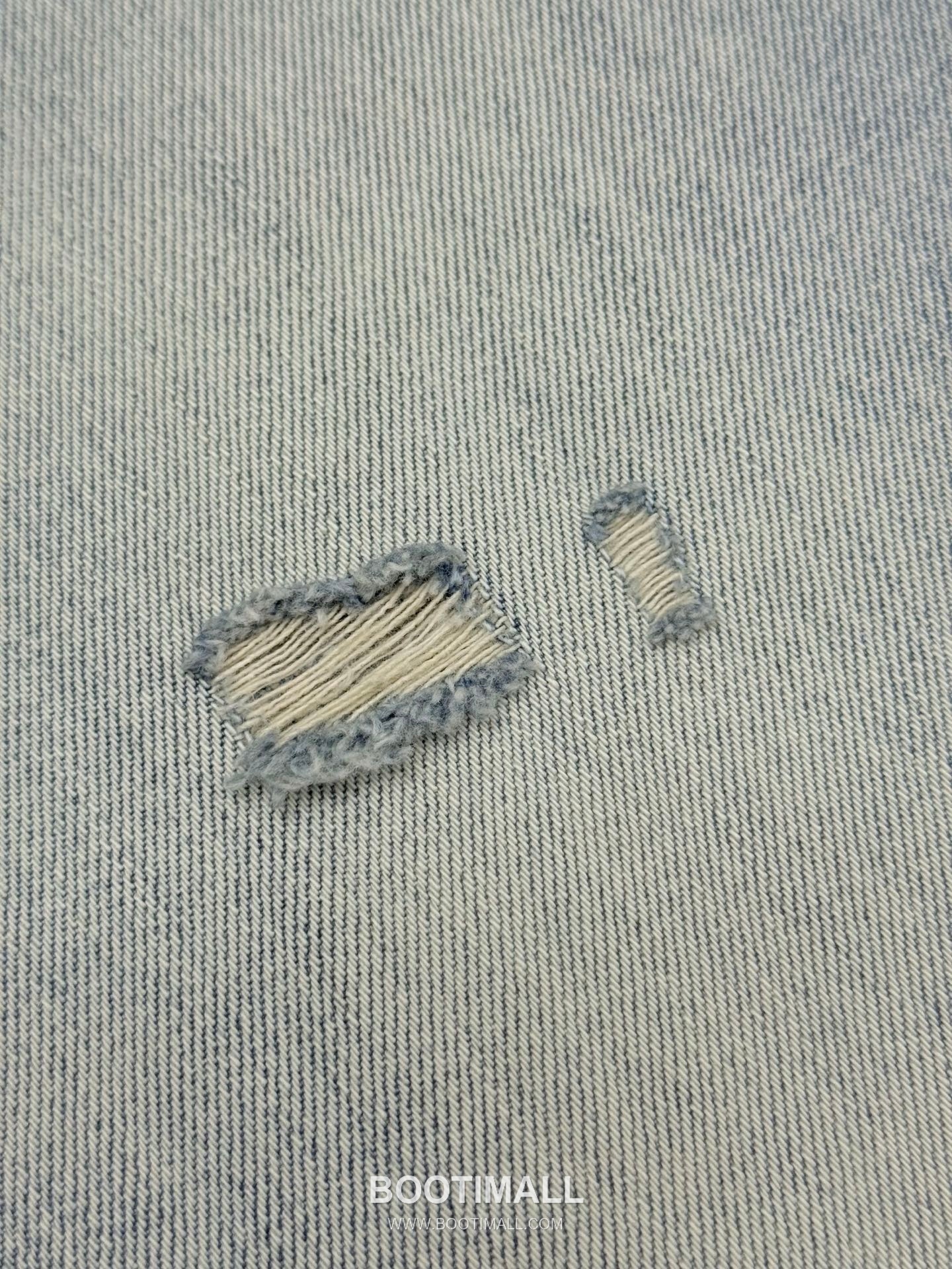 아크네 스튜디오 로고 프린트 유기농 코튼 디스트로이드 스트레이트 데님 팬츠 Acne Studios Logo Print Organic Cotton Distressed Straight Denim Pants D295743 17