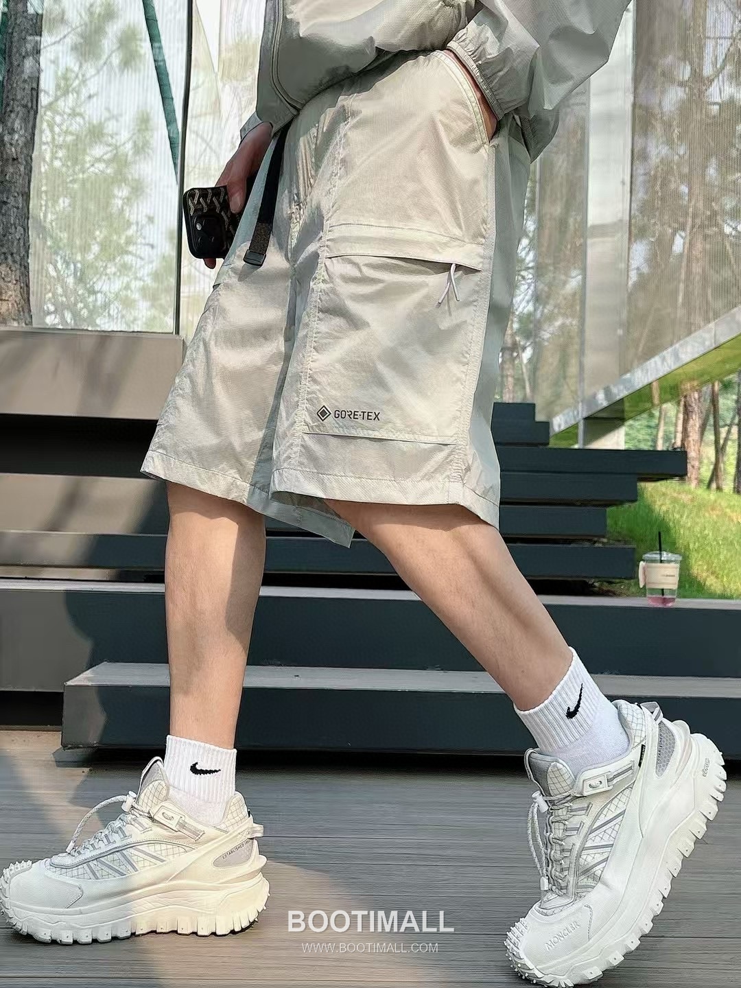 오프화이트 로고 버클 나일론 블렌드 버건디 그린 비치 쇼츠 Off-White Logo Buckle Nylon Blend Beach Shorts D24542 1