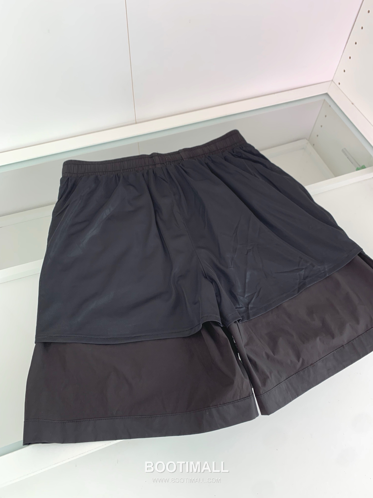 버버리 로고 패치 폴리에스터 블렌드 블랙 화이트 카키 드로스트링 비치 쇼츠 Burberry Logo Patch Polyester Blend Drawstring Beach Shorts D215432 9