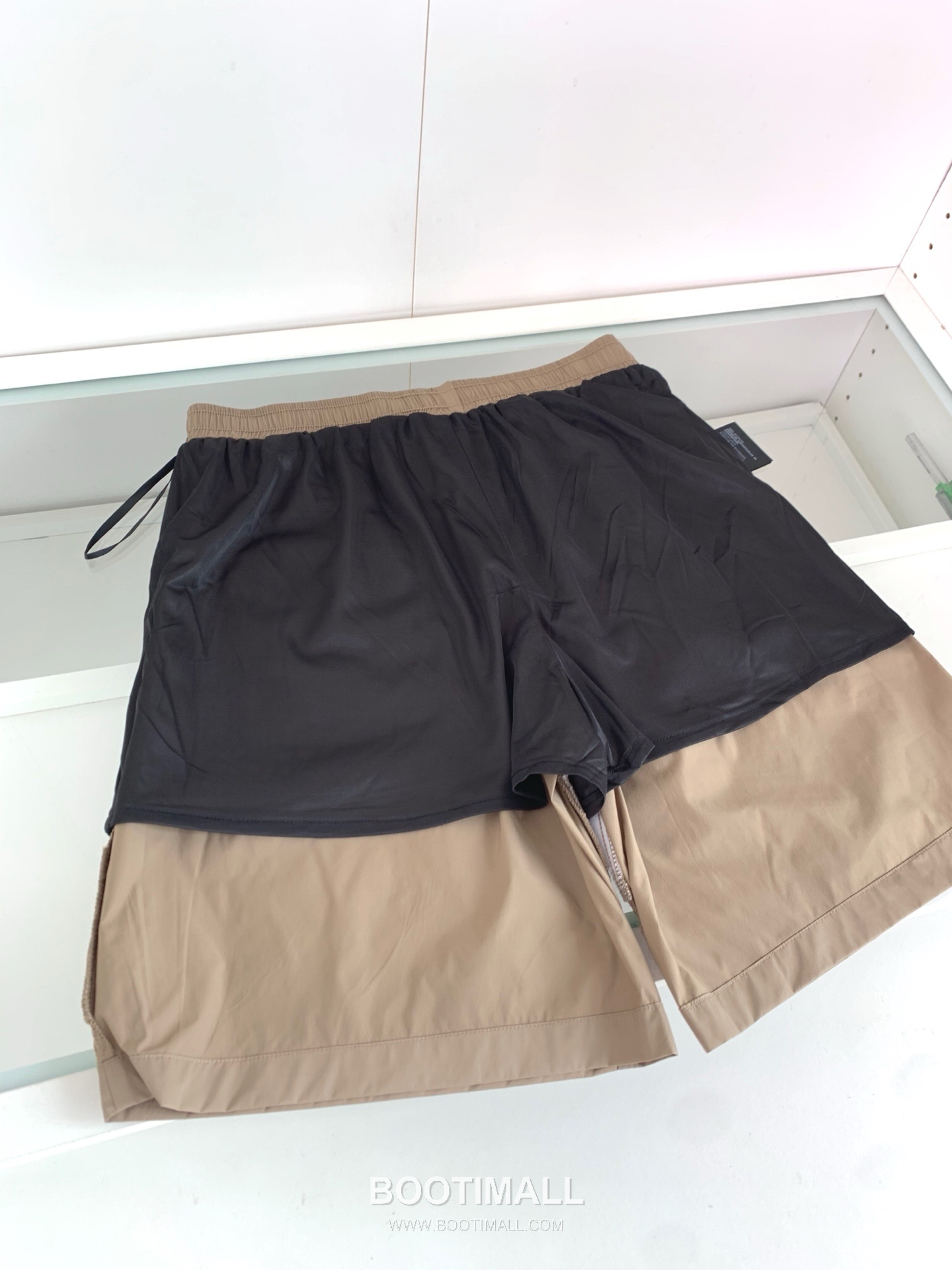 버버리 로고 패치 폴리에스터 블렌드 블랙 화이트 카키 드로스트링 비치 쇼츠 Burberry Logo Patch Polyester Blend Drawstring Beach Shorts D215432 9