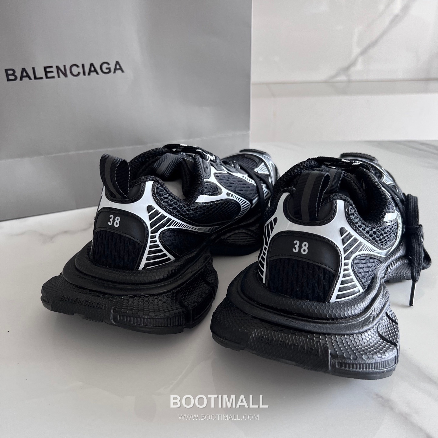 발렌시아가 팬텀 스니커즈 메쉬 레더 블랙/화이트 청키 러너 스니커즈 Balenciaga Phantom Sneaker Mesh Leather Black Chunky Runner Sneakers 3