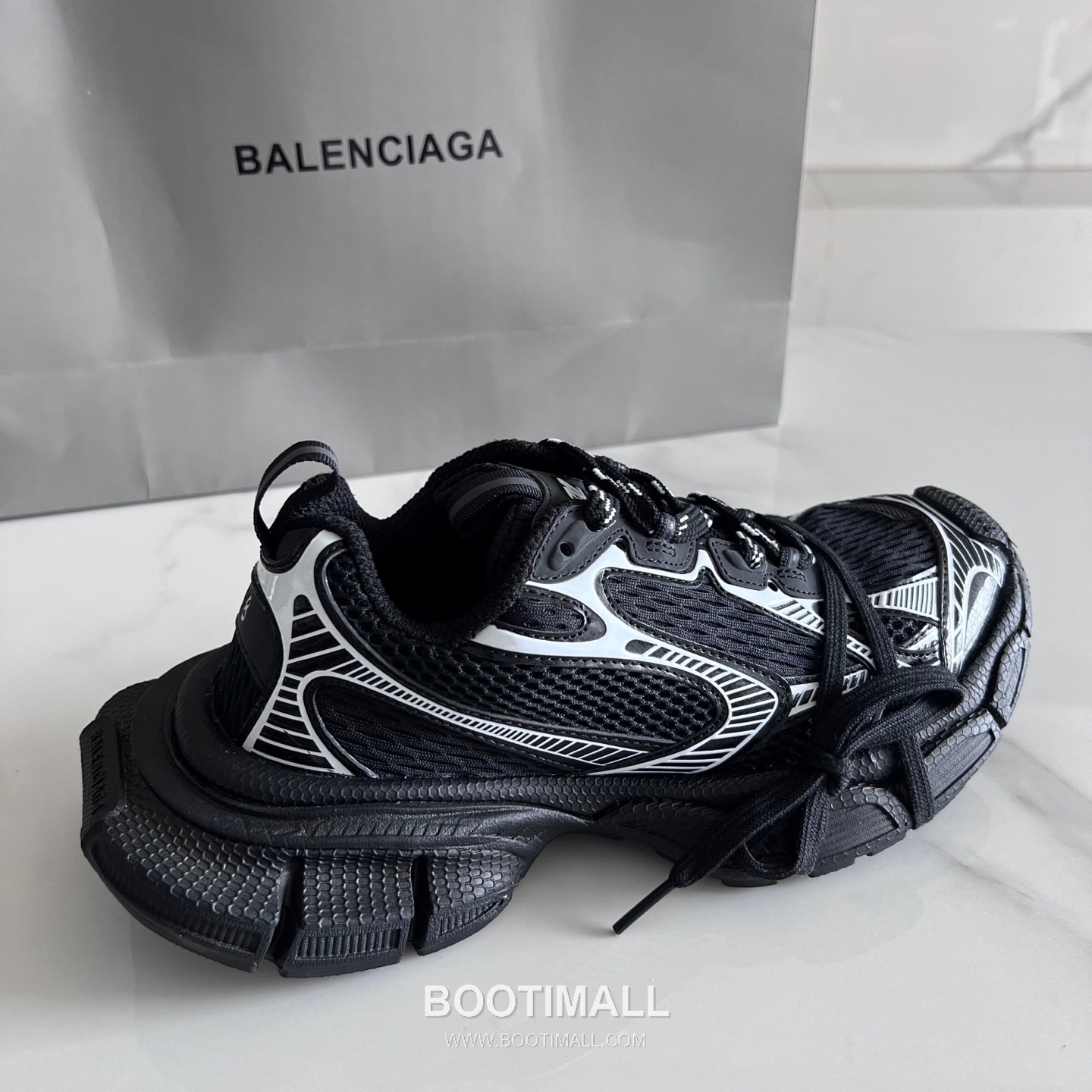 발렌시아가 팬텀 스니커즈 메쉬 레더 블랙/화이트 청키 러너 스니커즈 Balenciaga Phantom Sneaker Mesh Leather Black Chunky Runner Sneakers 4
