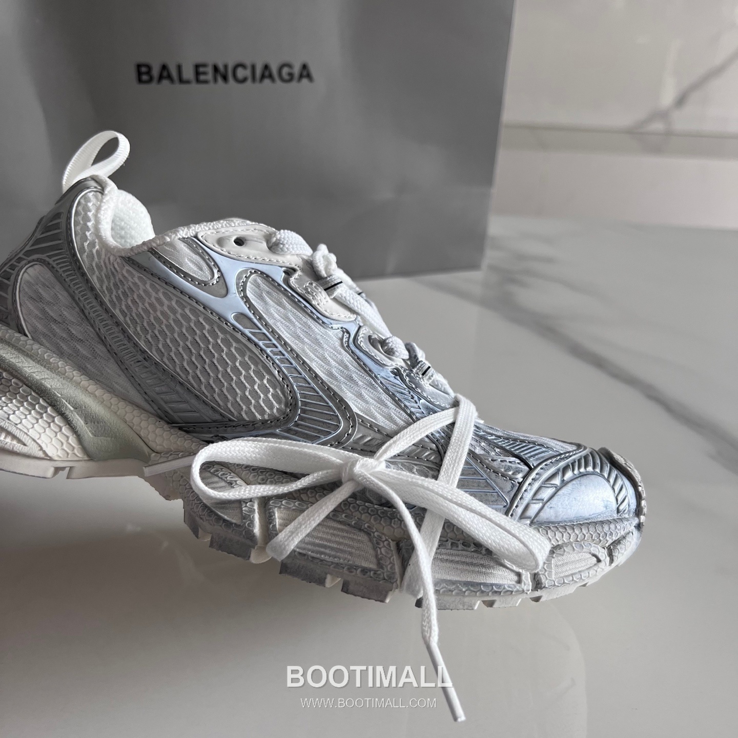 발렌시아가 팬텀 스니커즈 메쉬 레더 스카이/화이트 청키 러너 스니커즈 Balenciaga Phantom Sneaker Mesh Leather Black Chunky Runner Sneakers 5