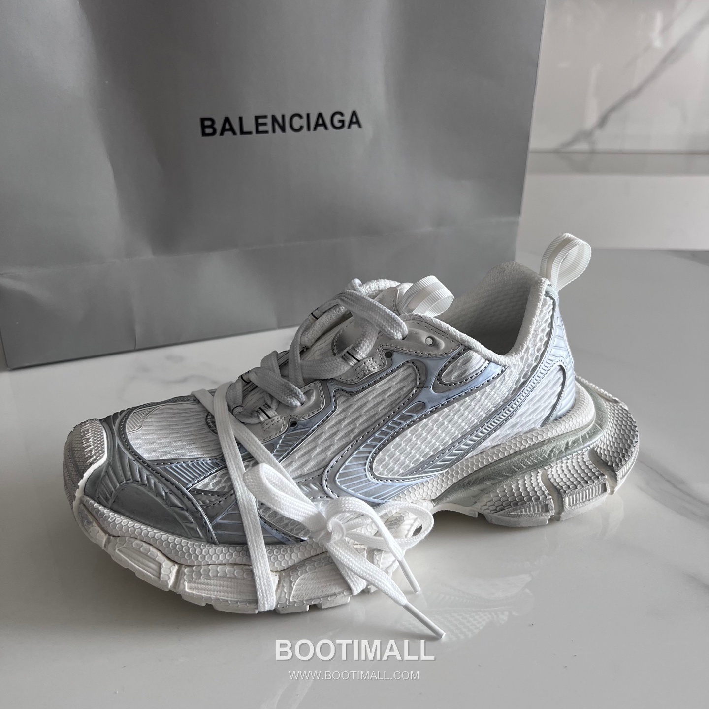 발렌시아가 팬텀 스니커즈 메쉬 레더 스카이/화이트 청키 러너 스니커즈 Balenciaga Phantom Sneaker Mesh Leather Black Chunky Runner Sneakers 9