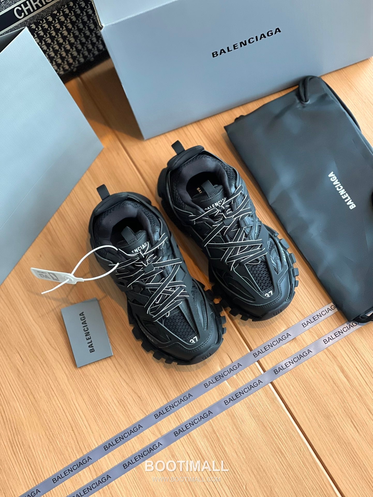 발렌시아가 트랙 메쉬 레더 블랙 청키 러너 스니커즈 Balenciaga Track Mesh Leather Black Chunky Runner Sneakers 2