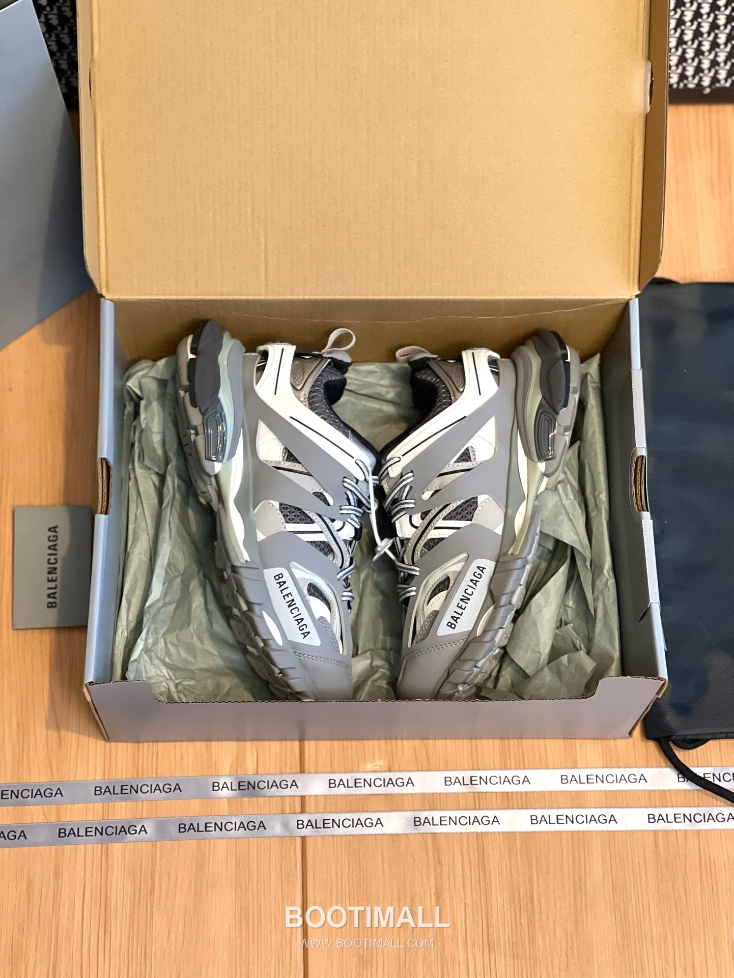 발렌시아가 트랙 메쉬 레더 블랙 청키 러너 스니커즈 Balenciaga Track Mesh Leather Black Chunky Runner Sneakers 6