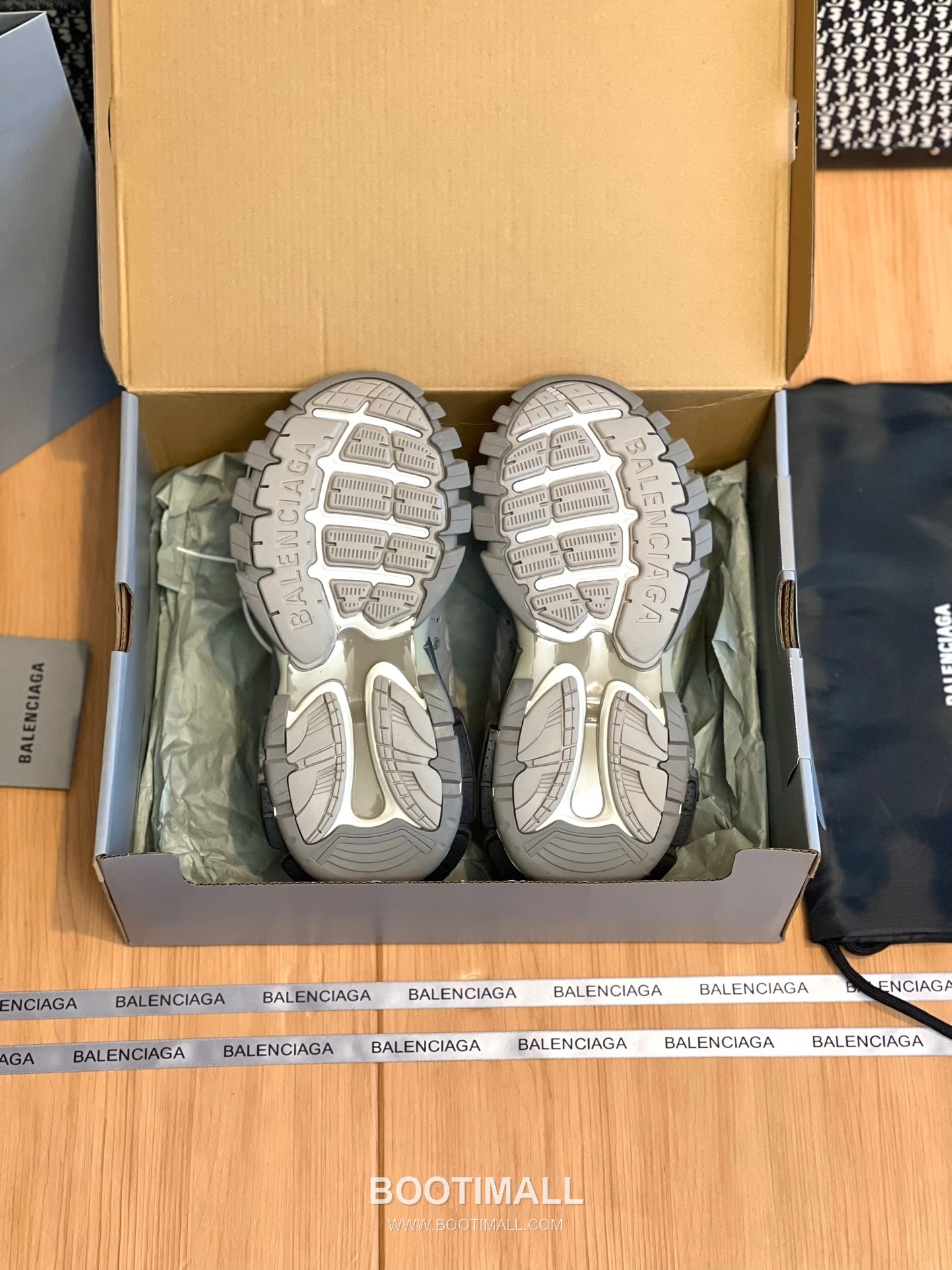 발렌시아가 트랙 메쉬 레더 블랙 청키 러너 스니커즈 Balenciaga Track Mesh Leather Black Chunky Runner Sneakers 9