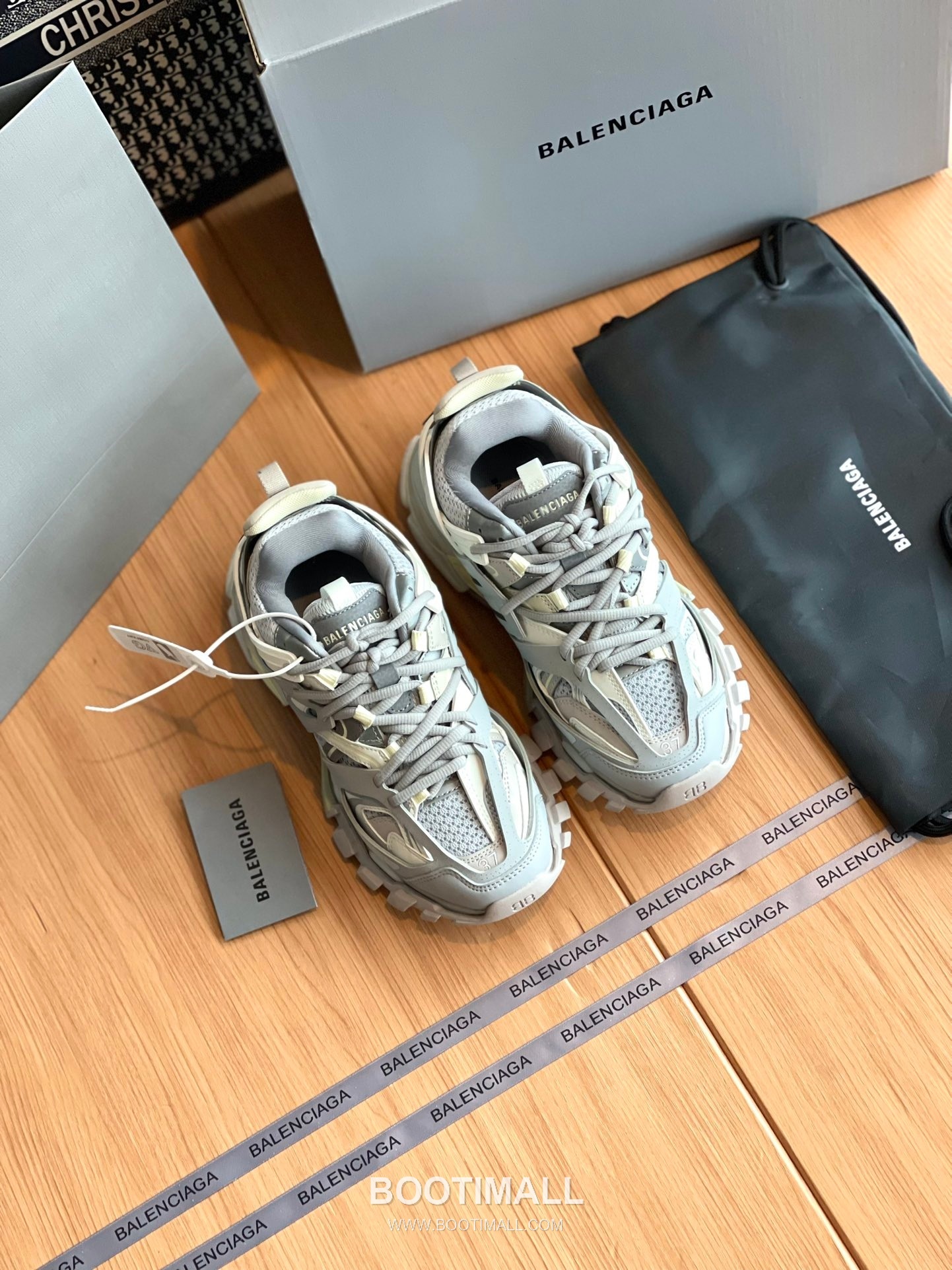 발렌시아가 트랙 메쉬 레더 블랙 청키 러너 스니커즈 Balenciaga Track Mesh Leather Black Chunky Runner Sneakers 2