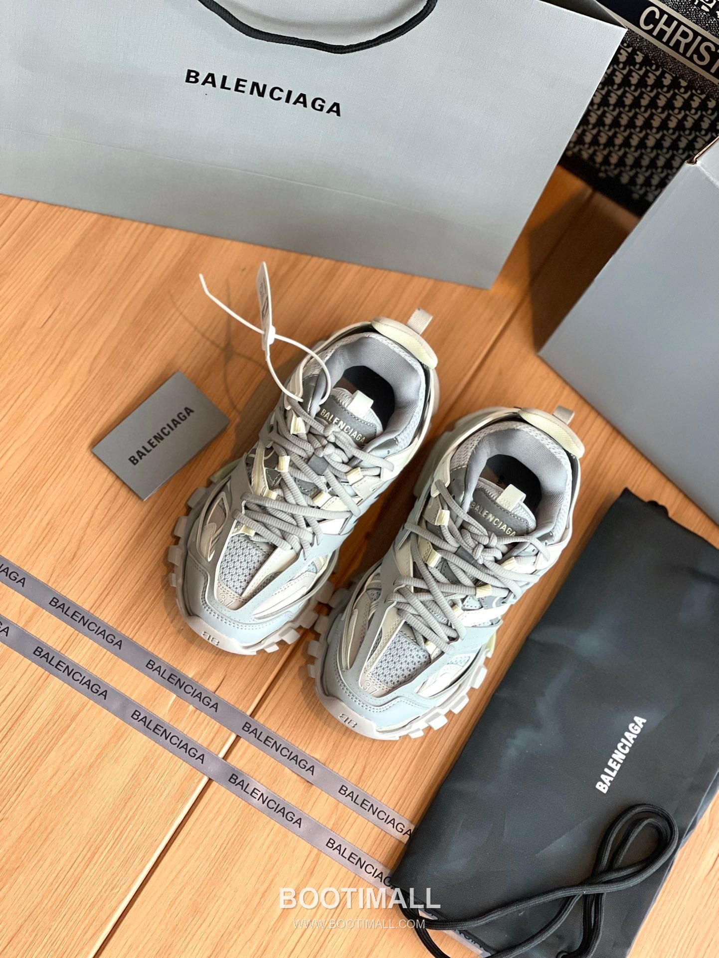 발렌시아가 트랙 메쉬 레더 블랙 청키 러너 스니커즈 Balenciaga Track Mesh Leather Black Chunky Runner Sneakers 3