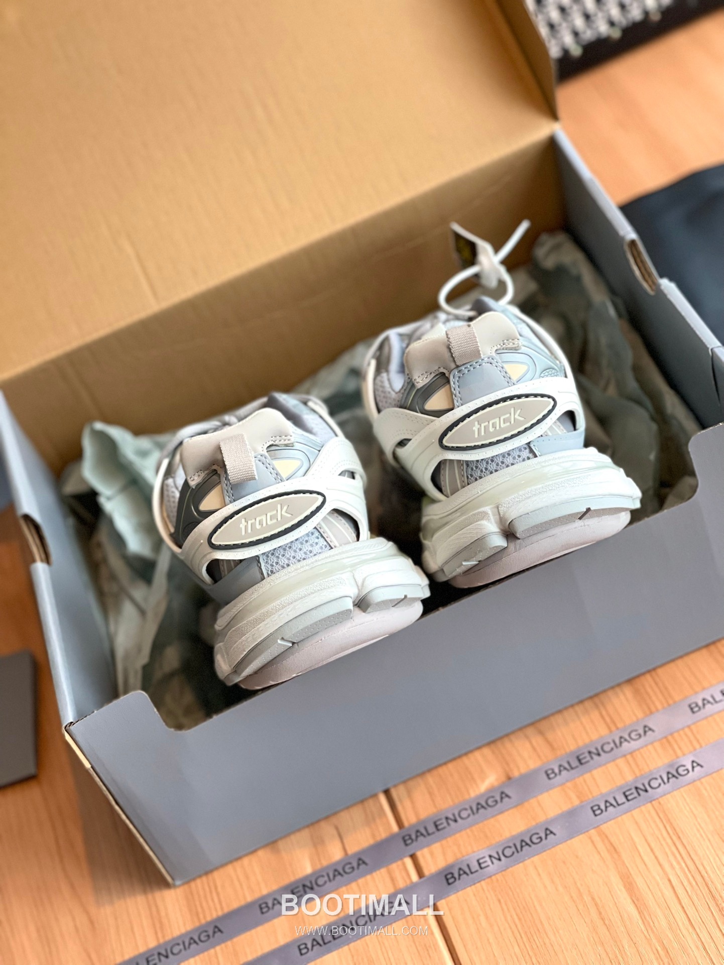 발렌시아가 트랙 메쉬 레더 블랙 청키 러너 스니커즈 Balenciaga Track Mesh Leather Black Chunky Runner Sneakers 8