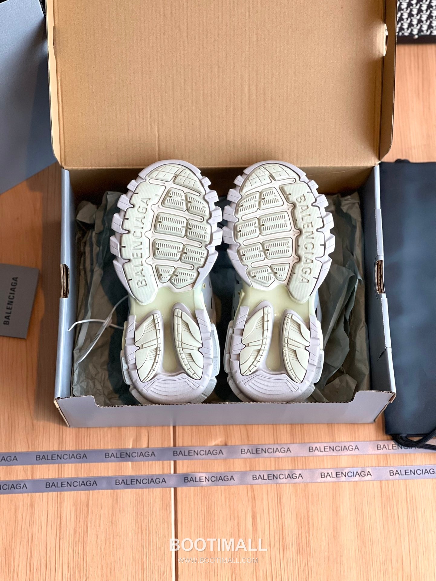 발렌시아가 트랙 메쉬 레더 블랙 청키 러너 스니커즈 Balenciaga Track Mesh Leather Black Chunky Runner Sneakers 9