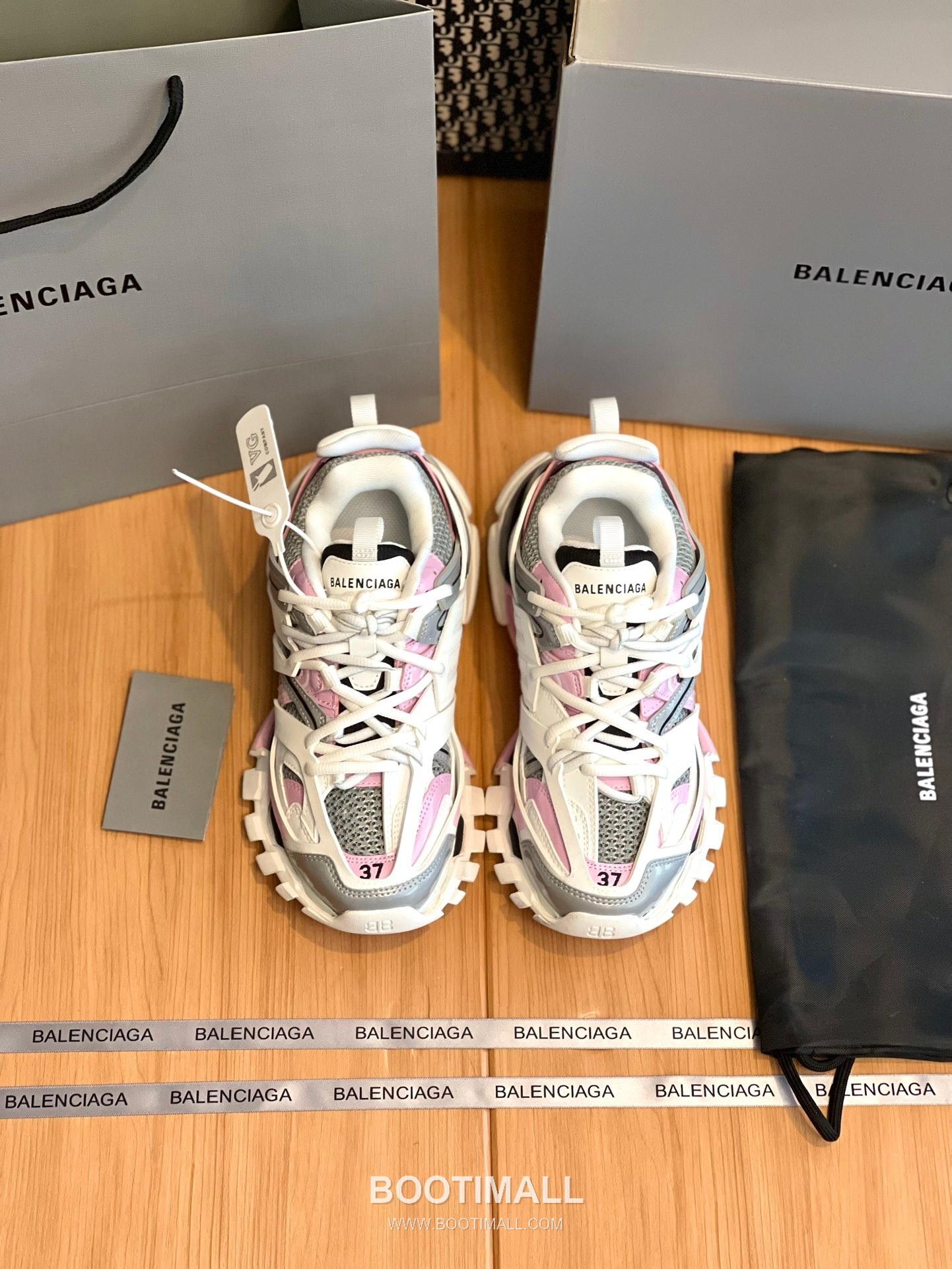 발렌시아가 트랙 메쉬 레더 블랙 청키 러너 스니커즈 Balenciaga Track Mesh Leather Black Chunky Runner Sneakers 1