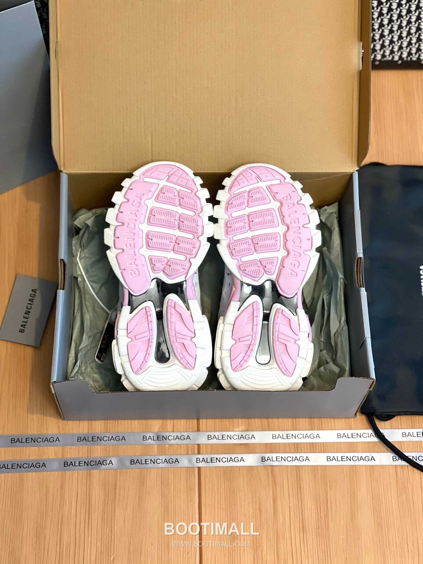 발렌시아가 트랙 메쉬 레더 블랙 청키 러너 스니커즈 Balenciaga Track Mesh Leather Black Chunky Runner Sneakers 9