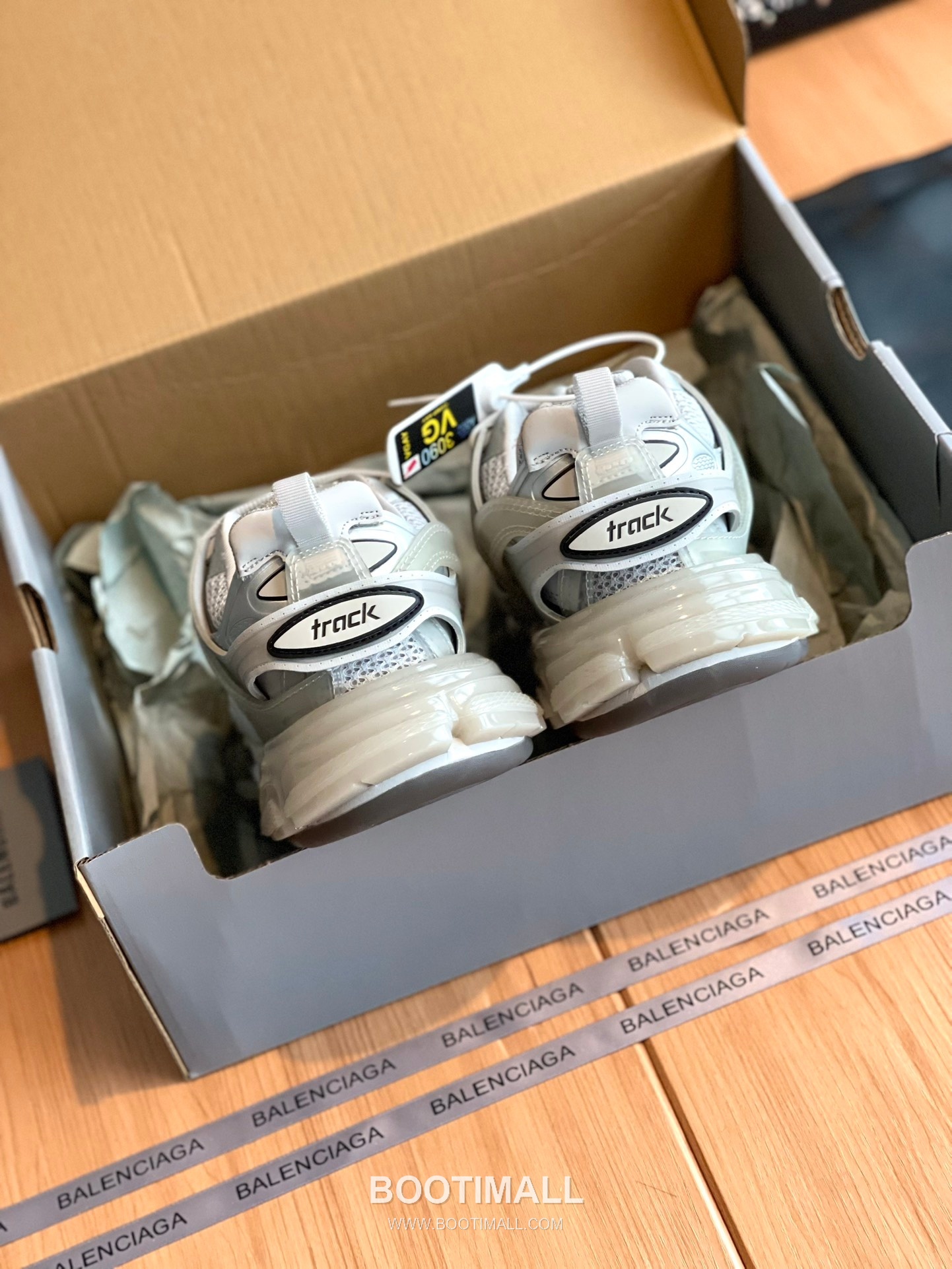 발렌시아가 트랙 메쉬 레더 블랙 청키 러너 스니커즈 Balenciaga Track Mesh Leather Black Chunky Runner Sneakers 8