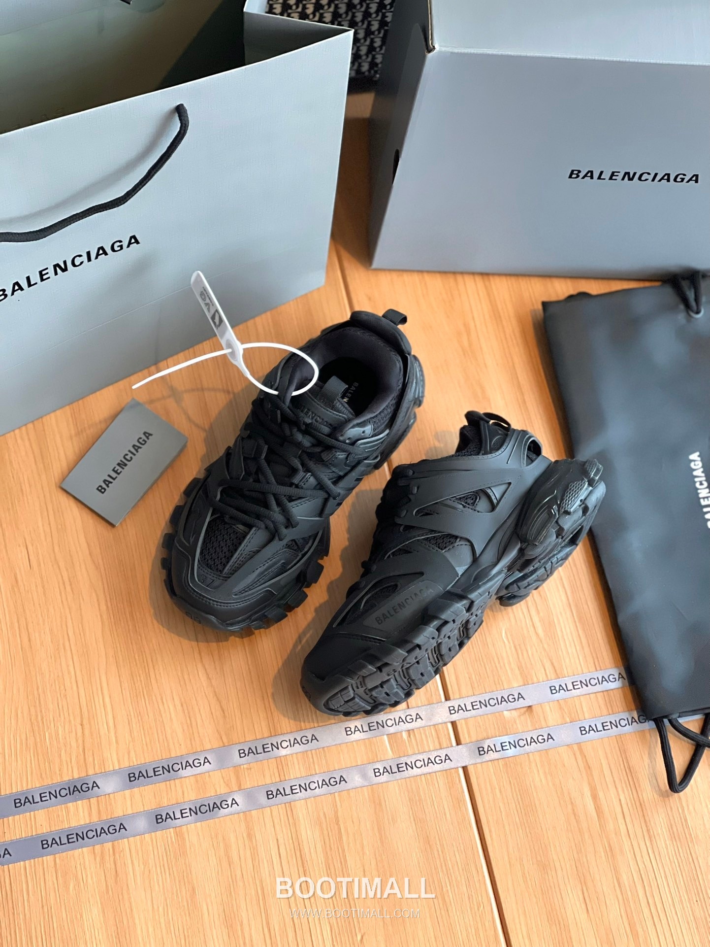 발렌시아가 트랙 메쉬 레더 블랙 청키 러너 스니커즈 Balenciaga Track Mesh Leather Black Chunky Runner Sneakers 7