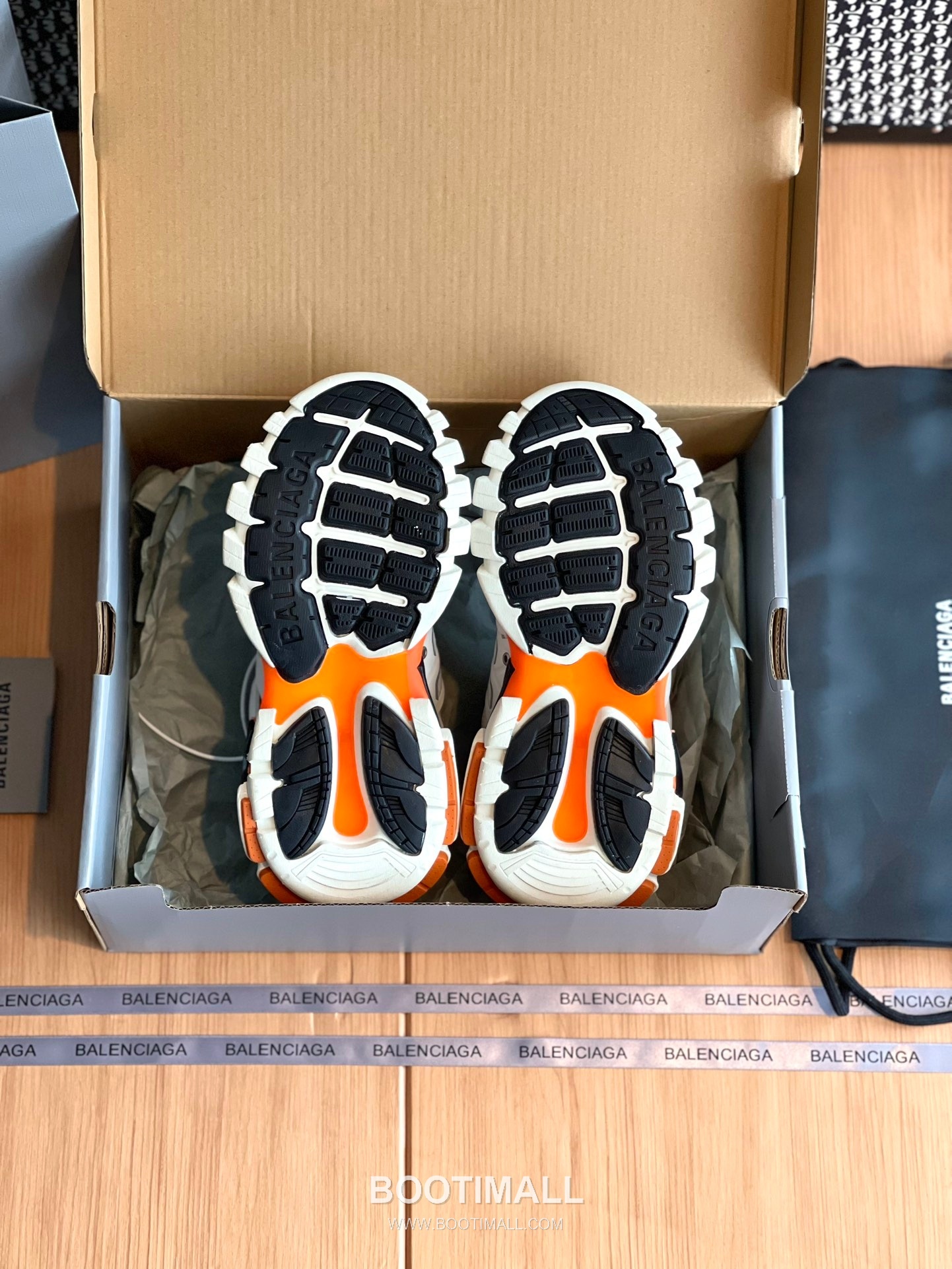 발렌시아가 트랙 메쉬 레더 블랙 청키 러너 스니커즈 Balenciaga Track Mesh Leather Black Chunky Runner Sneakers 9