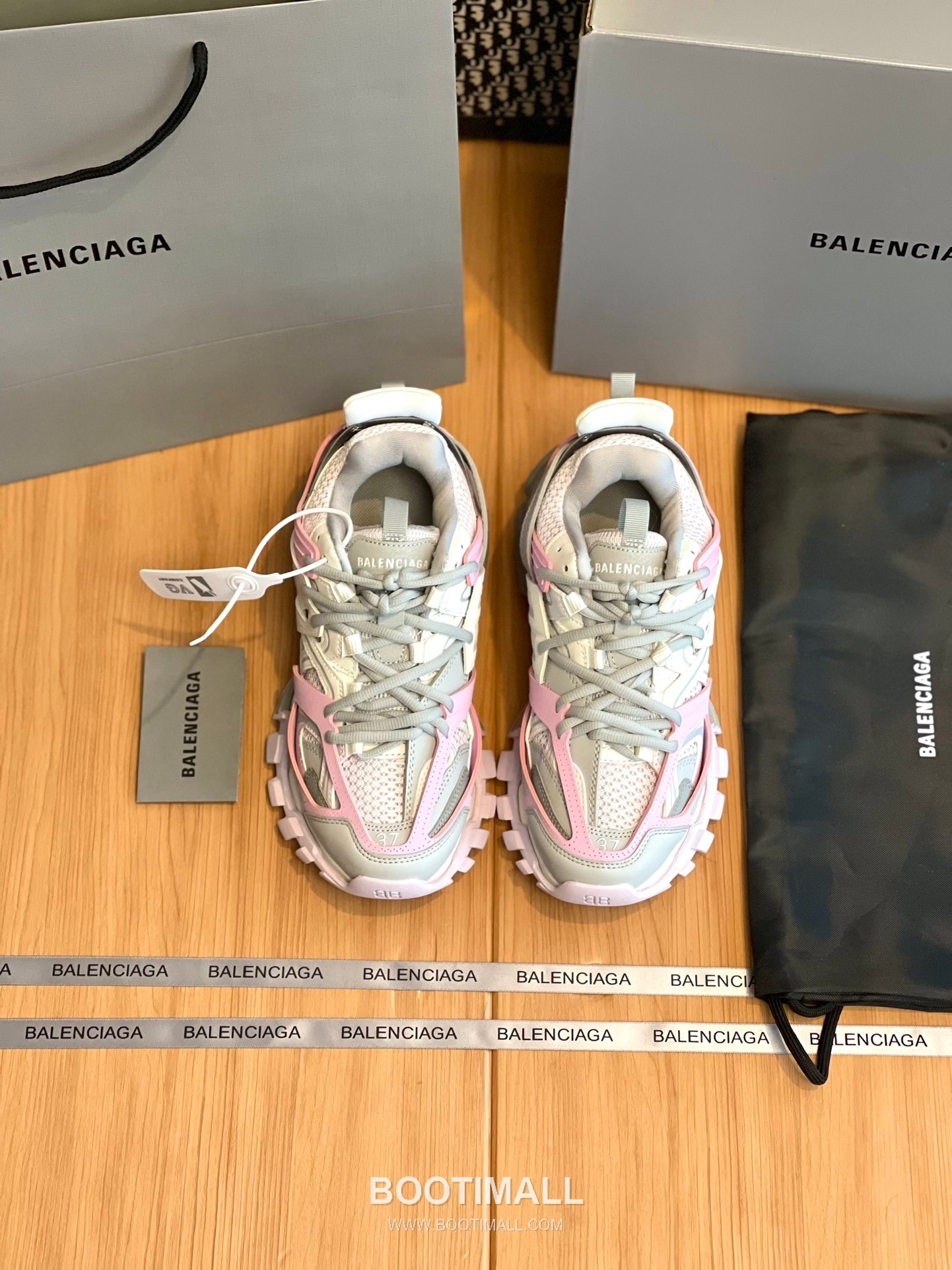 발렌시아가 트랙 메쉬 레더 블랙 청키 러너 스니커즈 Balenciaga Track Mesh Leather Black Chunky Runner Sneakers 1