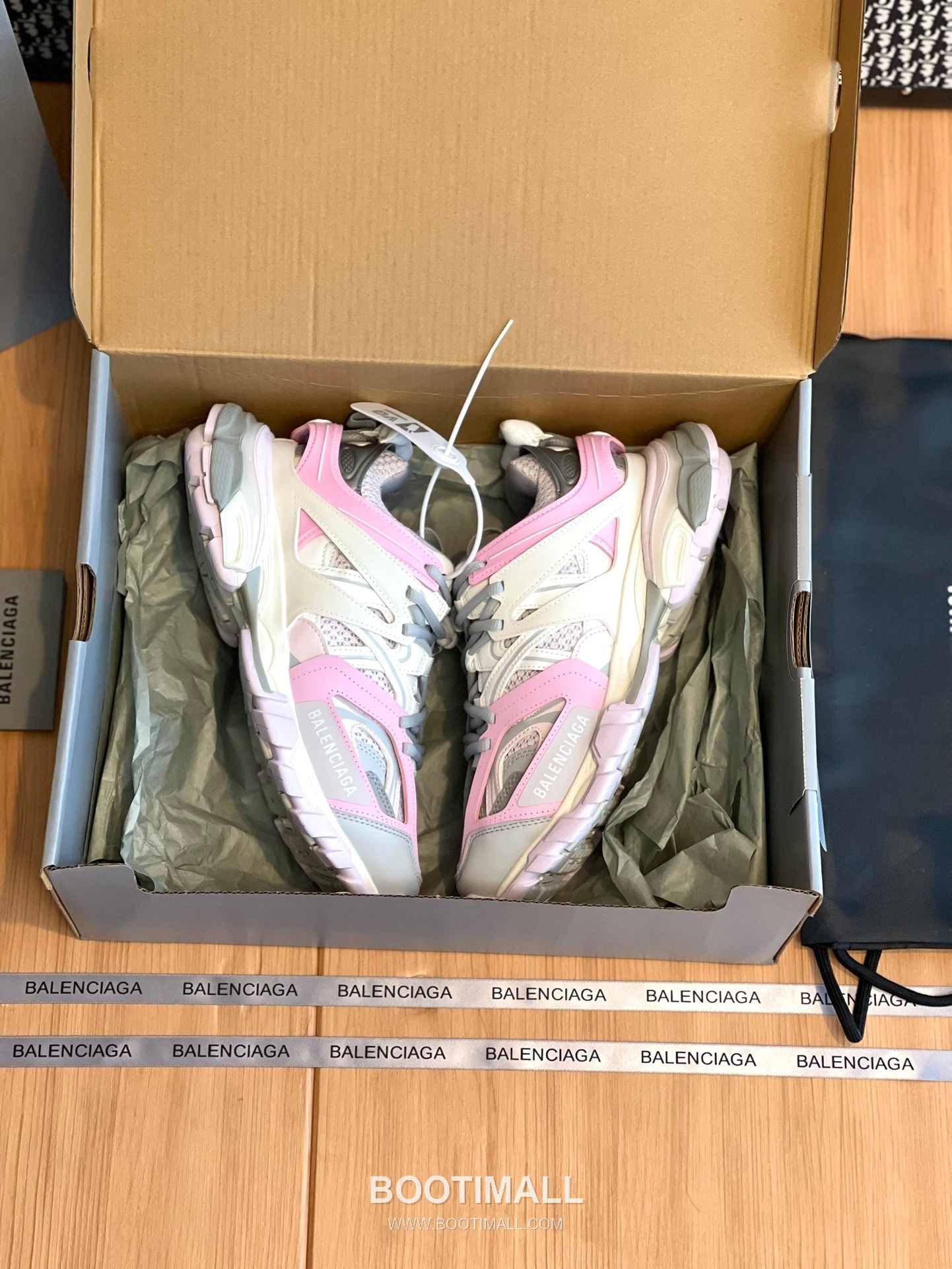 발렌시아가 트랙 메쉬 레더 블랙 청키 러너 스니커즈 Balenciaga Track Mesh Leather Black Chunky Runner Sneakers 6