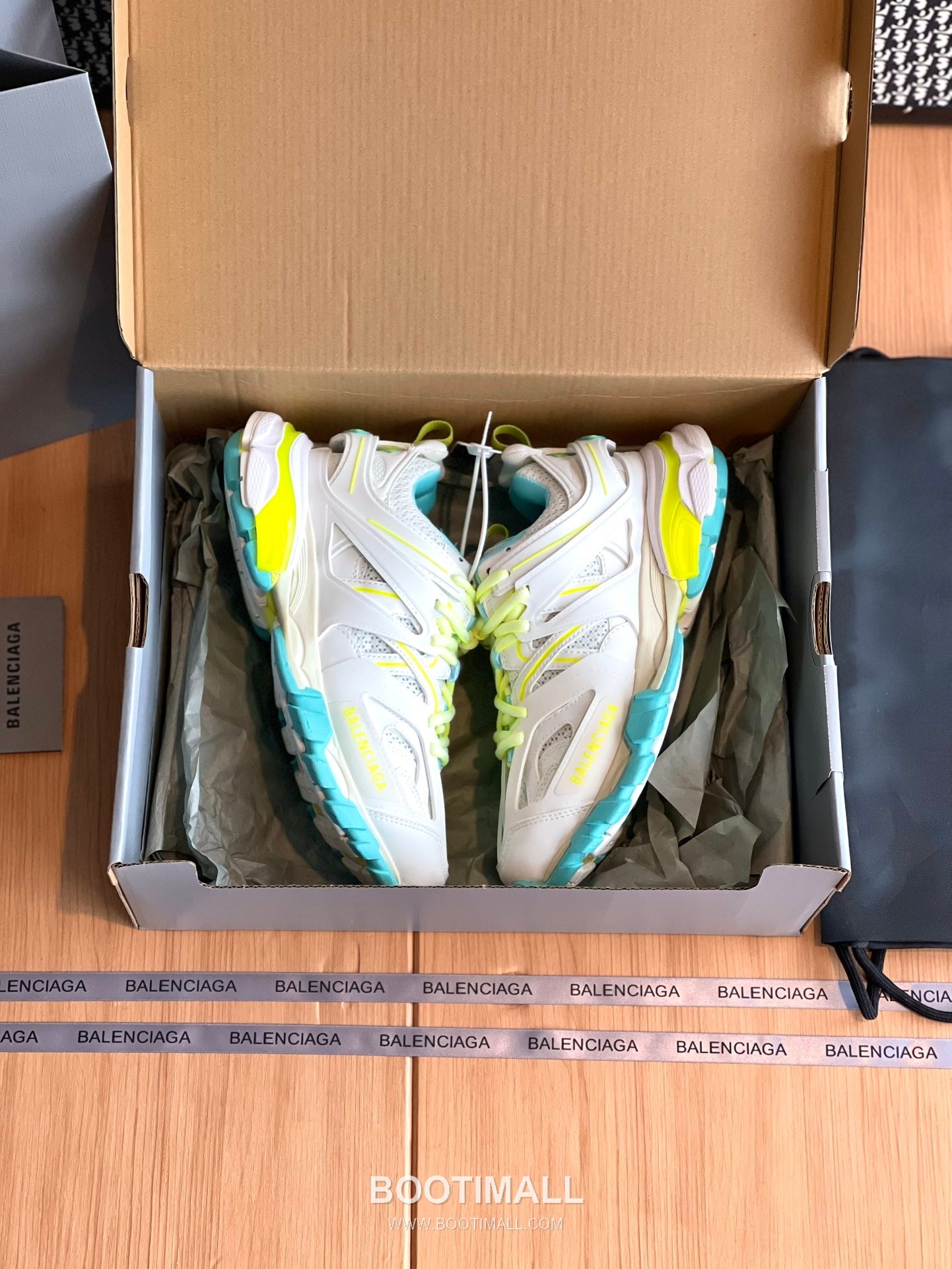 발렌시아가 트랙 메쉬 레더 블랙 청키 러너 스니커즈 Balenciaga Track Mesh Leather Black Chunky Runner Sneakers 6