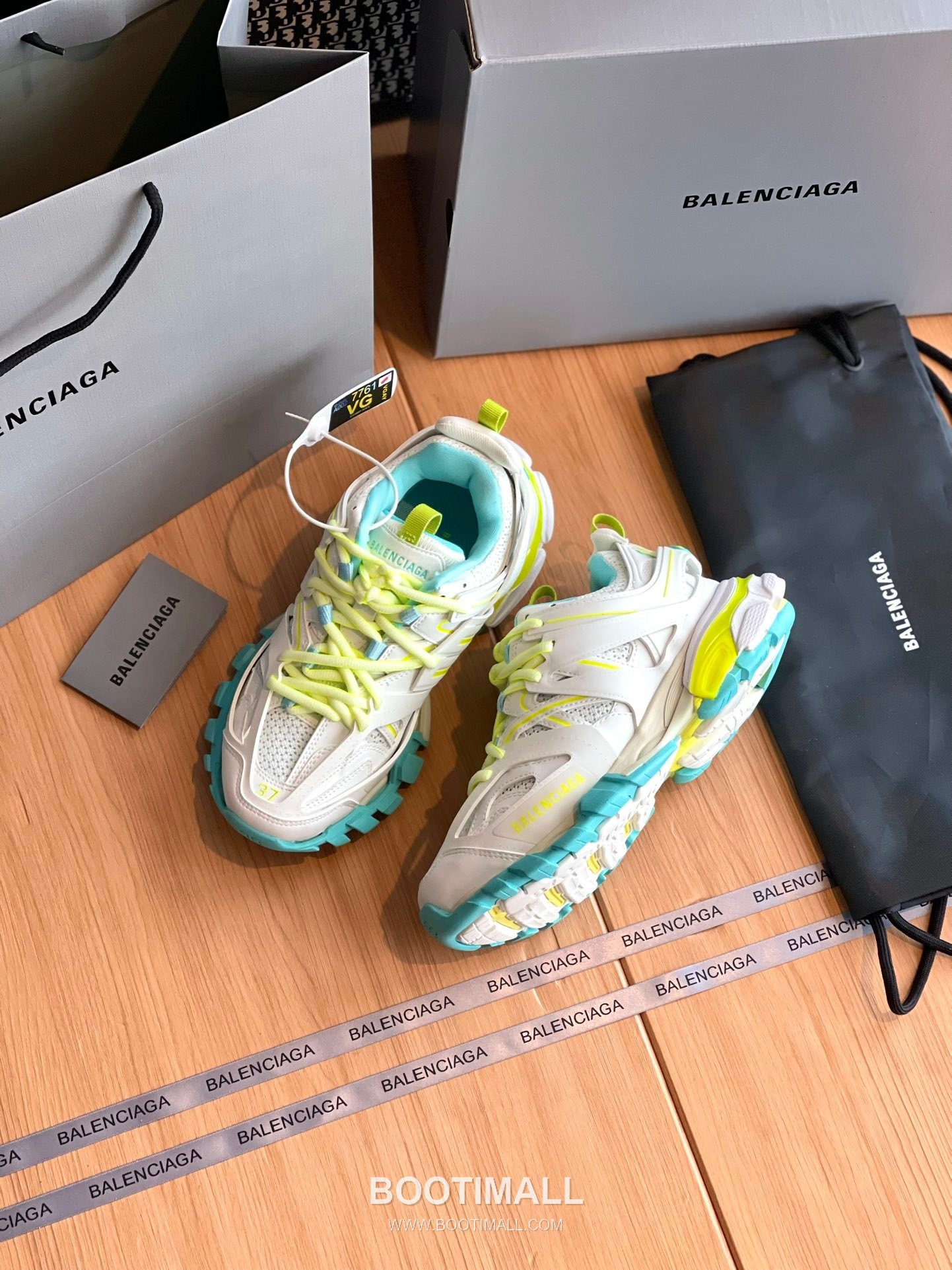 발렌시아가 트랙 메쉬 레더 블랙 청키 러너 스니커즈 Balenciaga Track Mesh Leather Black Chunky Runner Sneakers 7