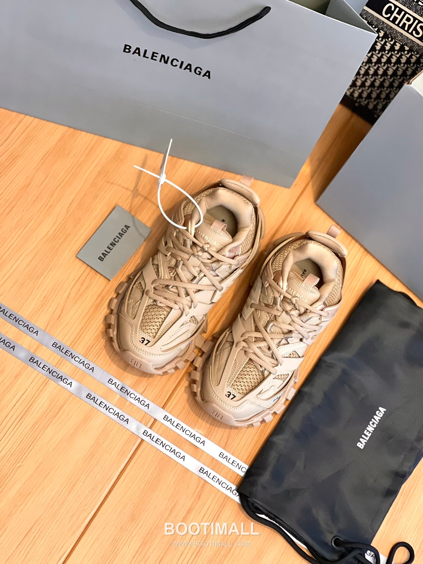 발렌시아가 트랙 메쉬 레더 블랙 청키 러너 스니커즈 Balenciaga Track Mesh Leather Black Chunky Runner Sneakers 3