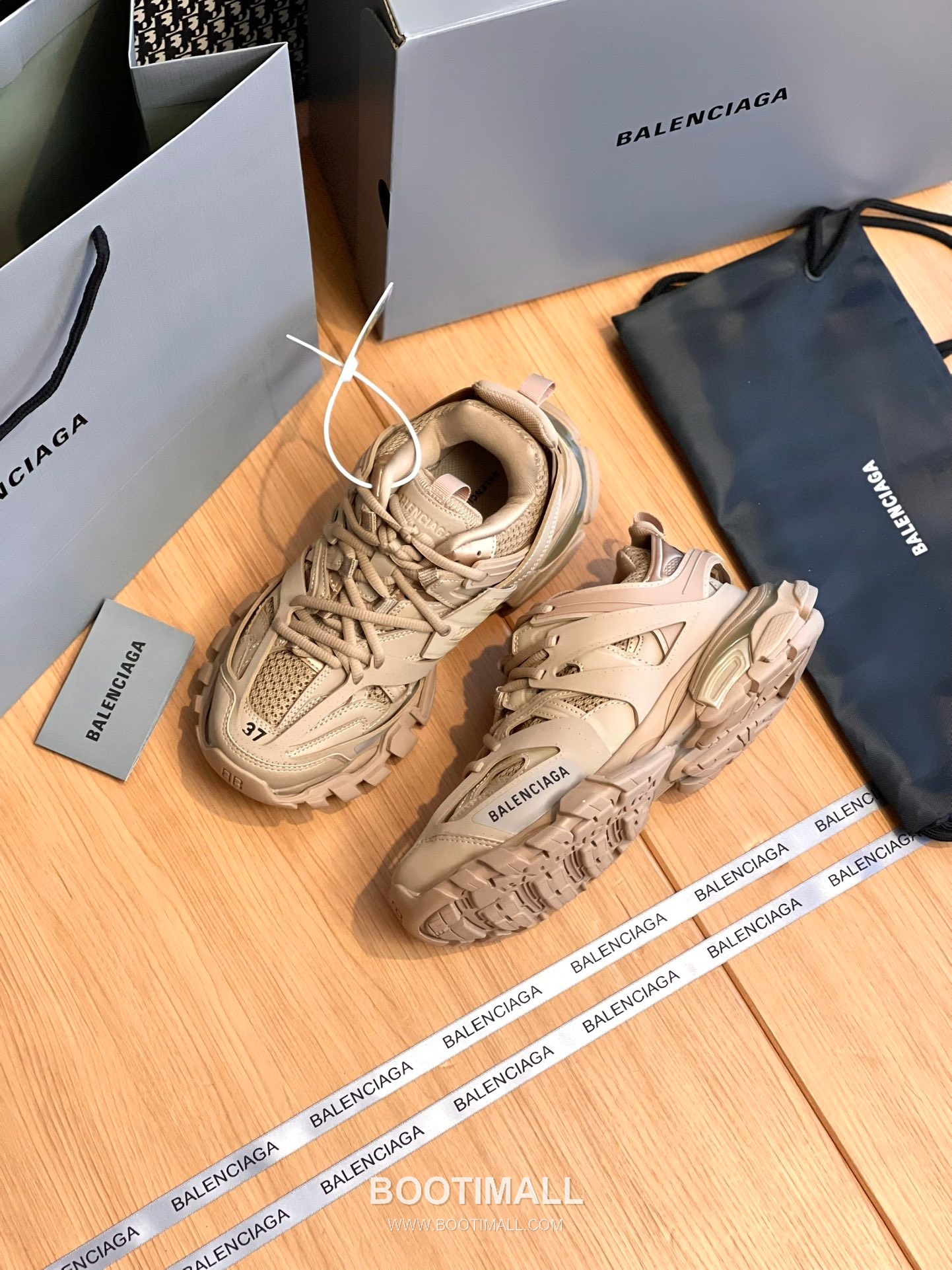 발렌시아가 트랙 메쉬 레더 블랙 청키 러너 스니커즈 Balenciaga Track Mesh Leather Black Chunky Runner Sneakers 7