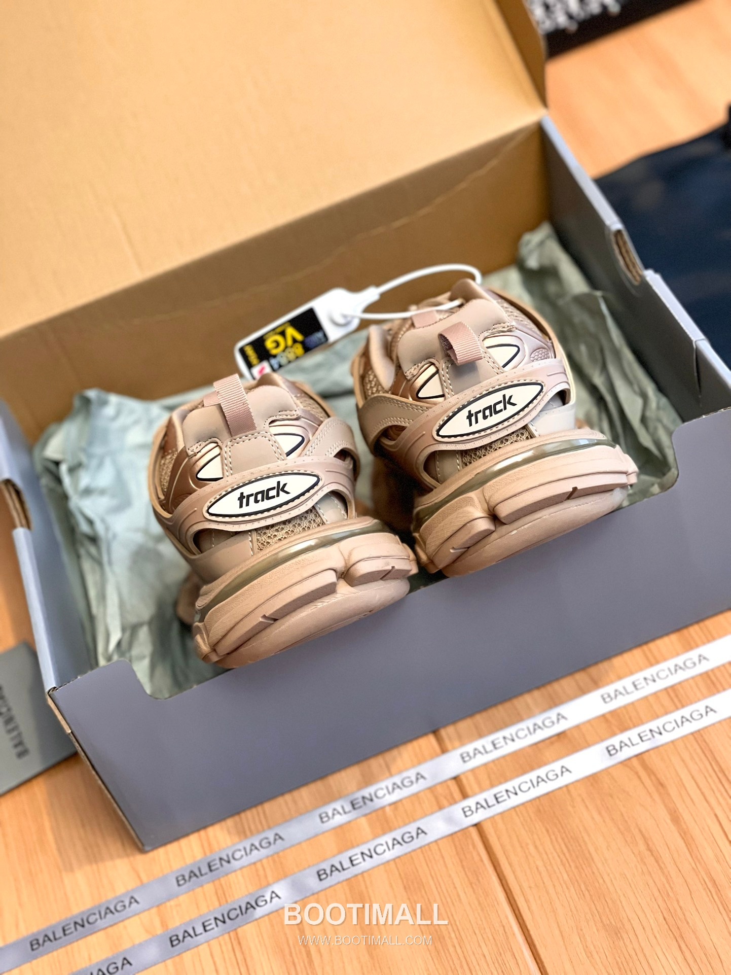 발렌시아가 트랙 메쉬 레더 블랙 청키 러너 스니커즈 Balenciaga Track Mesh Leather Black Chunky Runner Sneakers 8