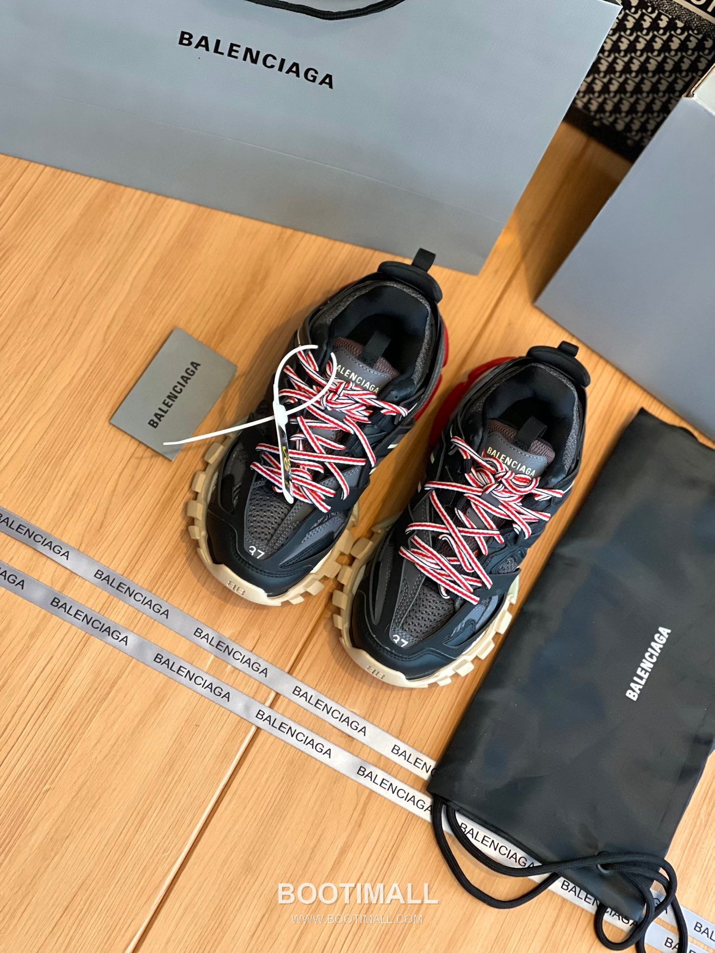 발렌시아가 트랙 메쉬 레더 블랙 청키 러너 스니커즈 Balenciaga Track Mesh Leather Black Chunky Runner Sneakers 3