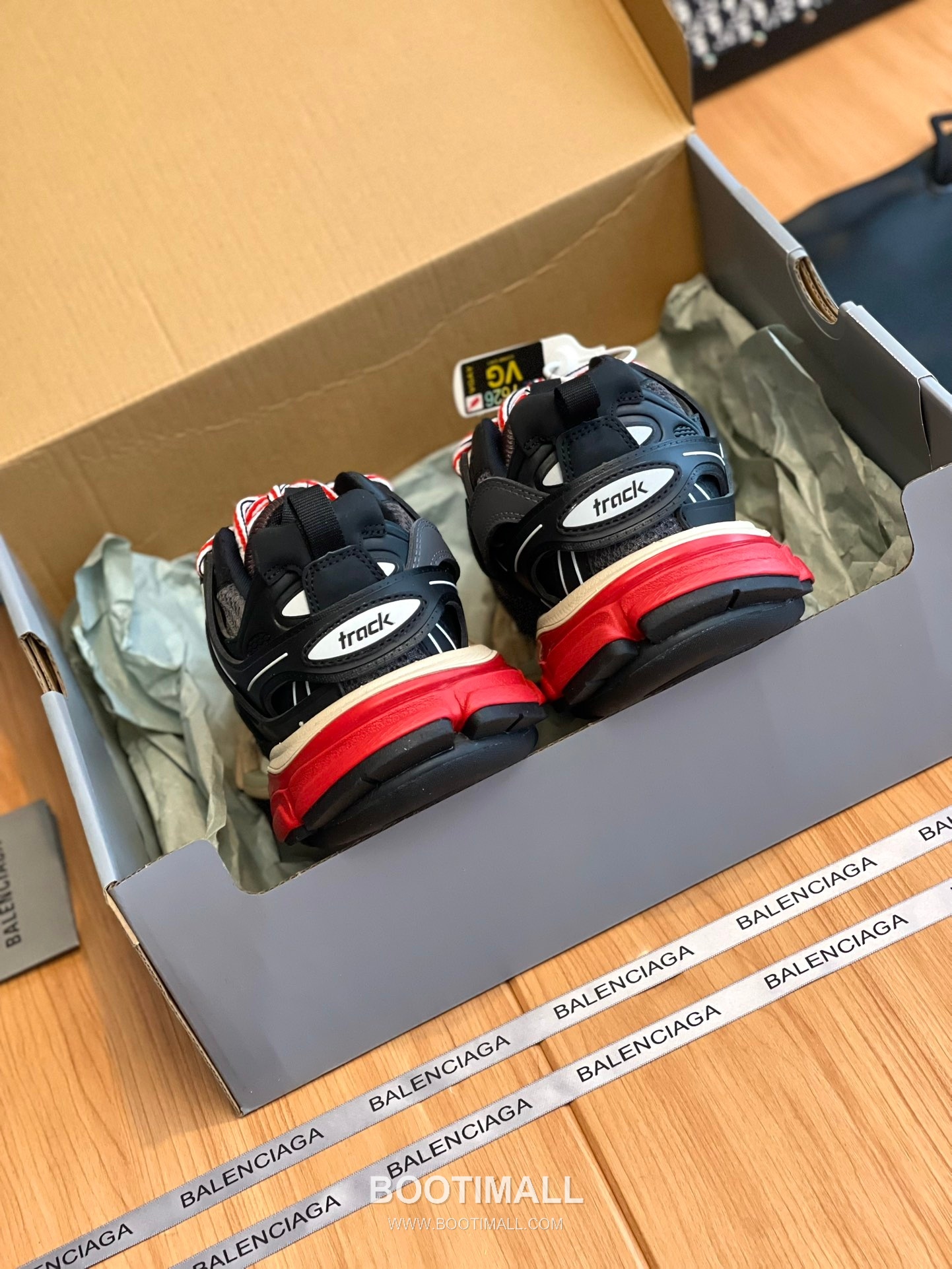 발렌시아가 트랙 메쉬 레더 블랙 청키 러너 스니커즈 Balenciaga Track Mesh Leather Black Chunky Runner Sneakers 8