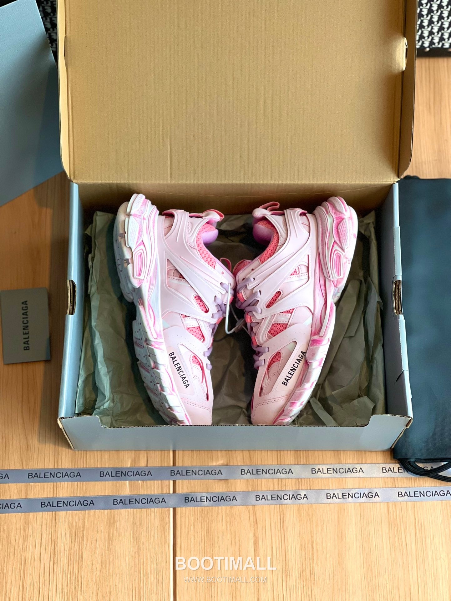 발렌시아가 트랙 메쉬 레더 블랙 청키 러너 스니커즈 Balenciaga Track Mesh Leather Black Chunky Runner Sneakers 6