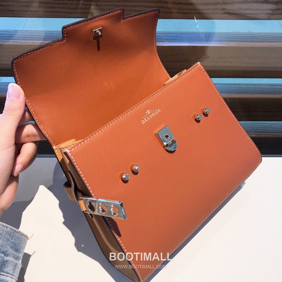 델보 템페트 스위프트 레더 베이지 스트랩 플랩 핸드백 Delvaux Tempete Swift Leather Beige Strap Flap Handbag 99135066 21cm 6