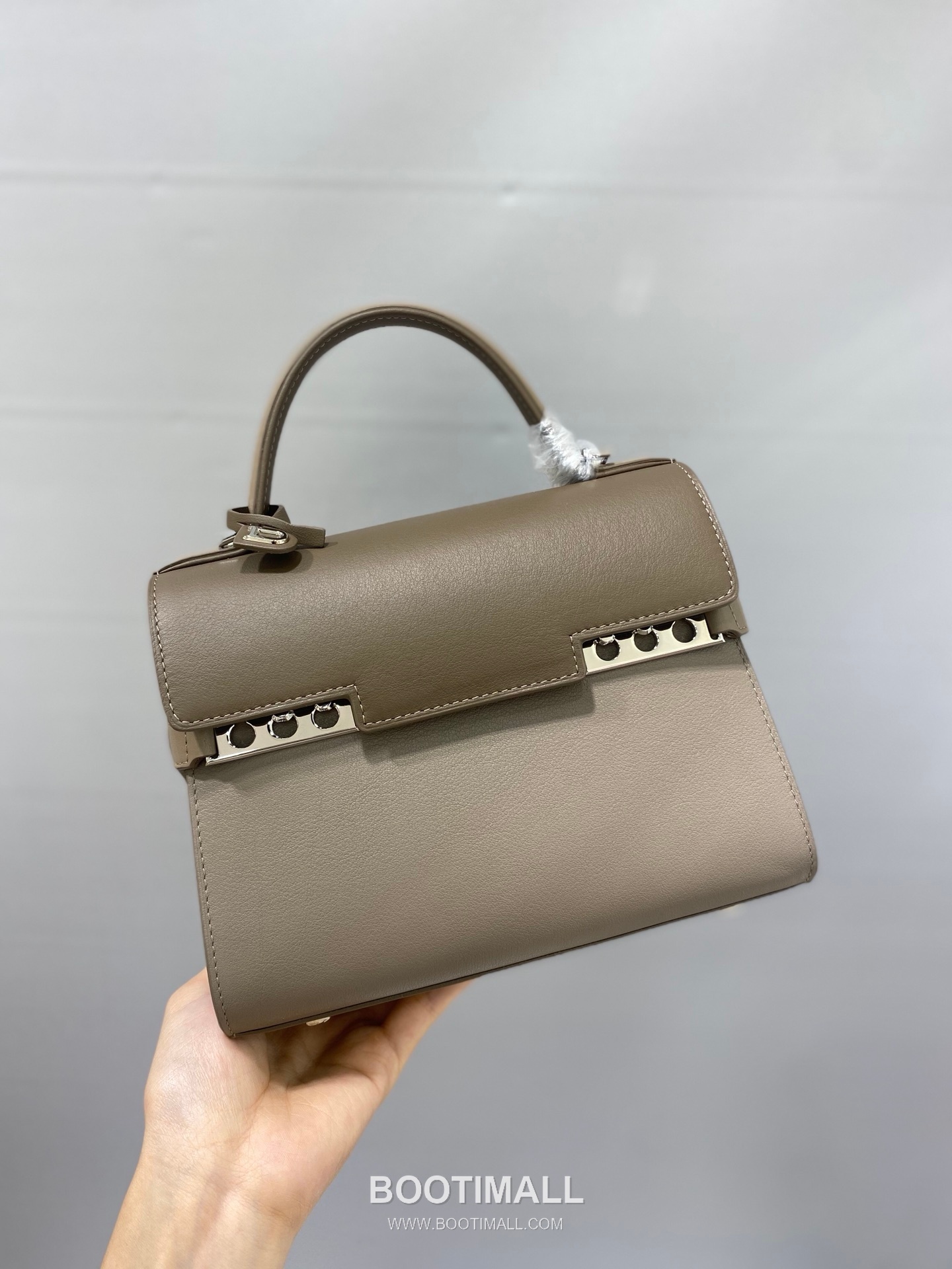 델보 템페트 미니 스위프트 카프스킨 베이지 스트랩 플랩 핸드백 Delvaux Tempete Mini Swift Calfskin Beige Strap Flap Handbag 99135066 21cm 2