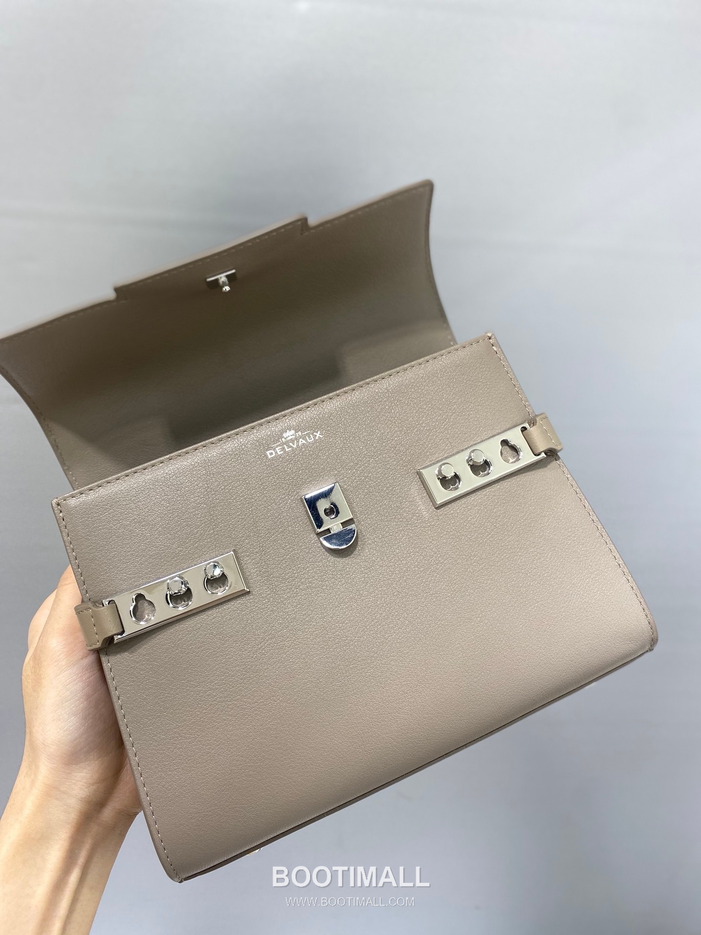 델보 템페트 미니 스위프트 카프스킨 베이지 스트랩 플랩 핸드백 Delvaux Tempete Mini Swift Calfskin Beige Strap Flap Handbag 99135066 21cm 7
