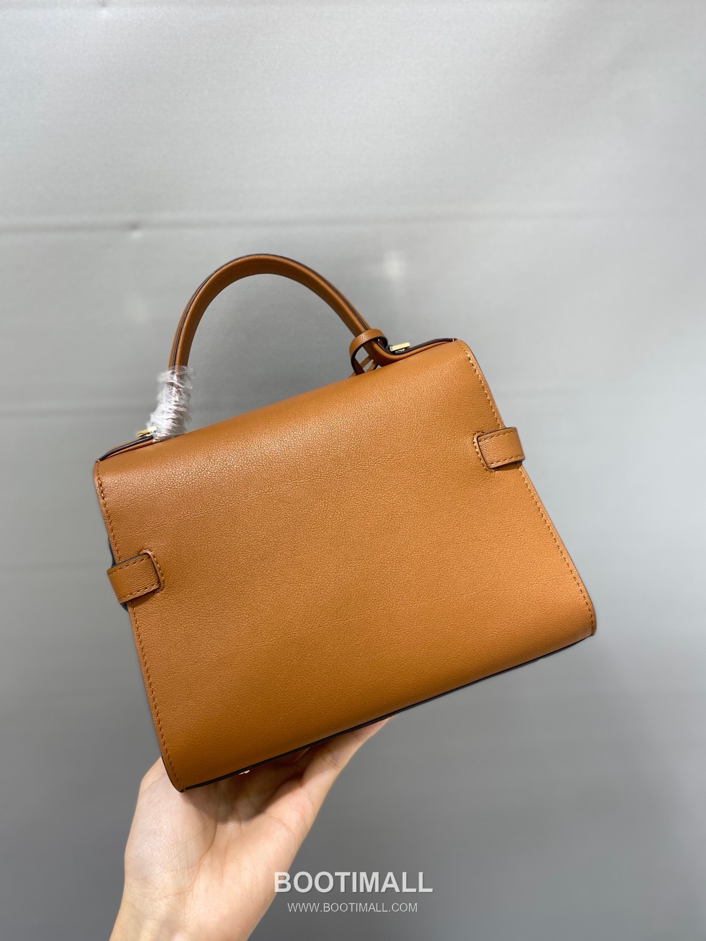 델보 템페트 스위프트 레더 베이지 스트랩 플랩 핸드백 Delvaux Tempete Swift Leather Beige Strap Flap Handbag 99135066 21cm 3