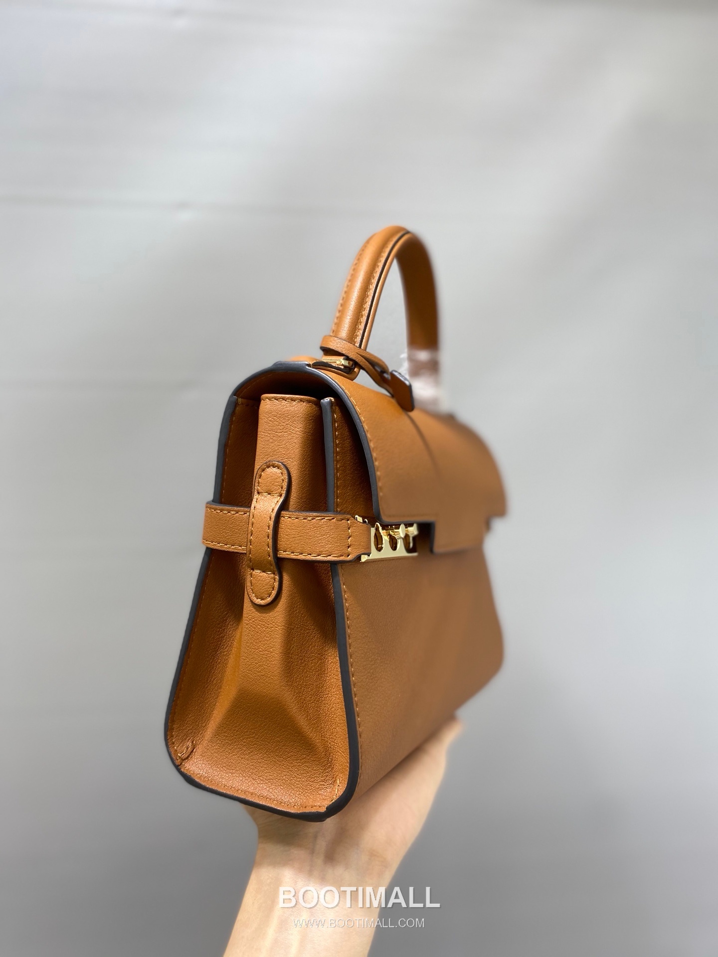 델보 템페트 스위프트 레더 베이지 스트랩 플랩 핸드백 Delvaux Tempete Swift Leather Beige Strap Flap Handbag 99135066 21cm 4