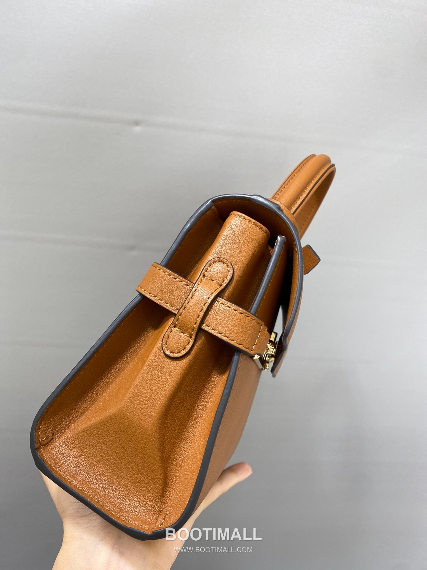 델보 템페트 스위프트 레더 베이지 스트랩 플랩 핸드백 Delvaux Tempete Swift Leather Beige Strap Flap Handbag 99135066 21cm 5