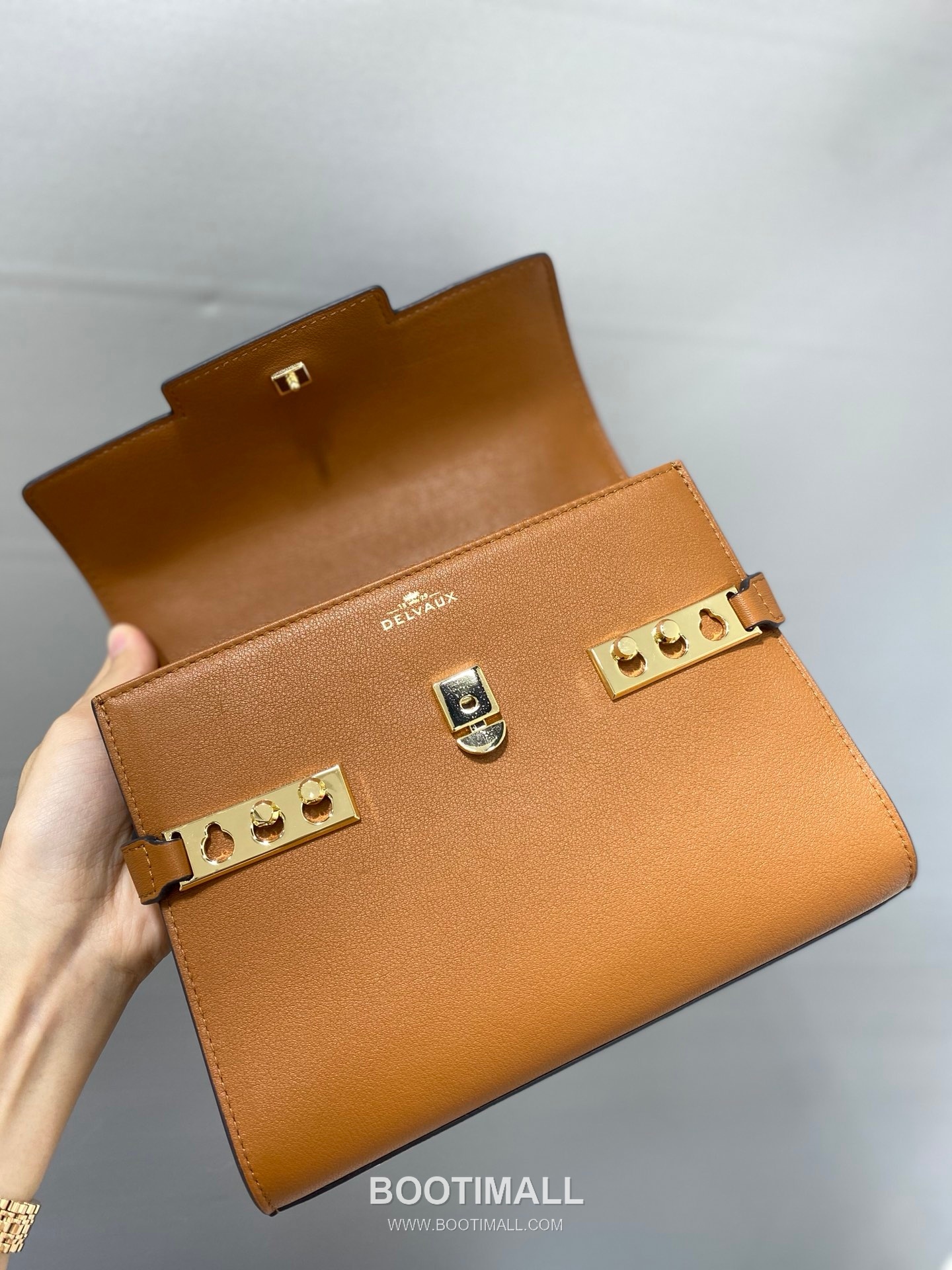 델보 템페트 스위프트 레더 베이지 스트랩 플랩 핸드백 Delvaux Tempete Swift Leather Beige Strap Flap Handbag 99135066 21cm 7