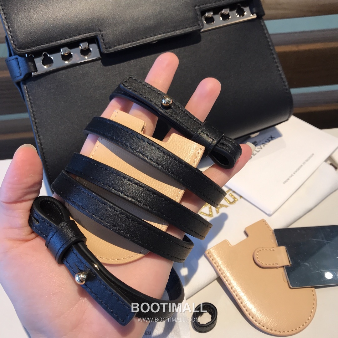 델보 템페트 스위프트 레더 베이지 스트랩 플랩 핸드백 Delvaux Tempete Swift Leather Beige Strap Flap Handbag 99135066 21cm 8