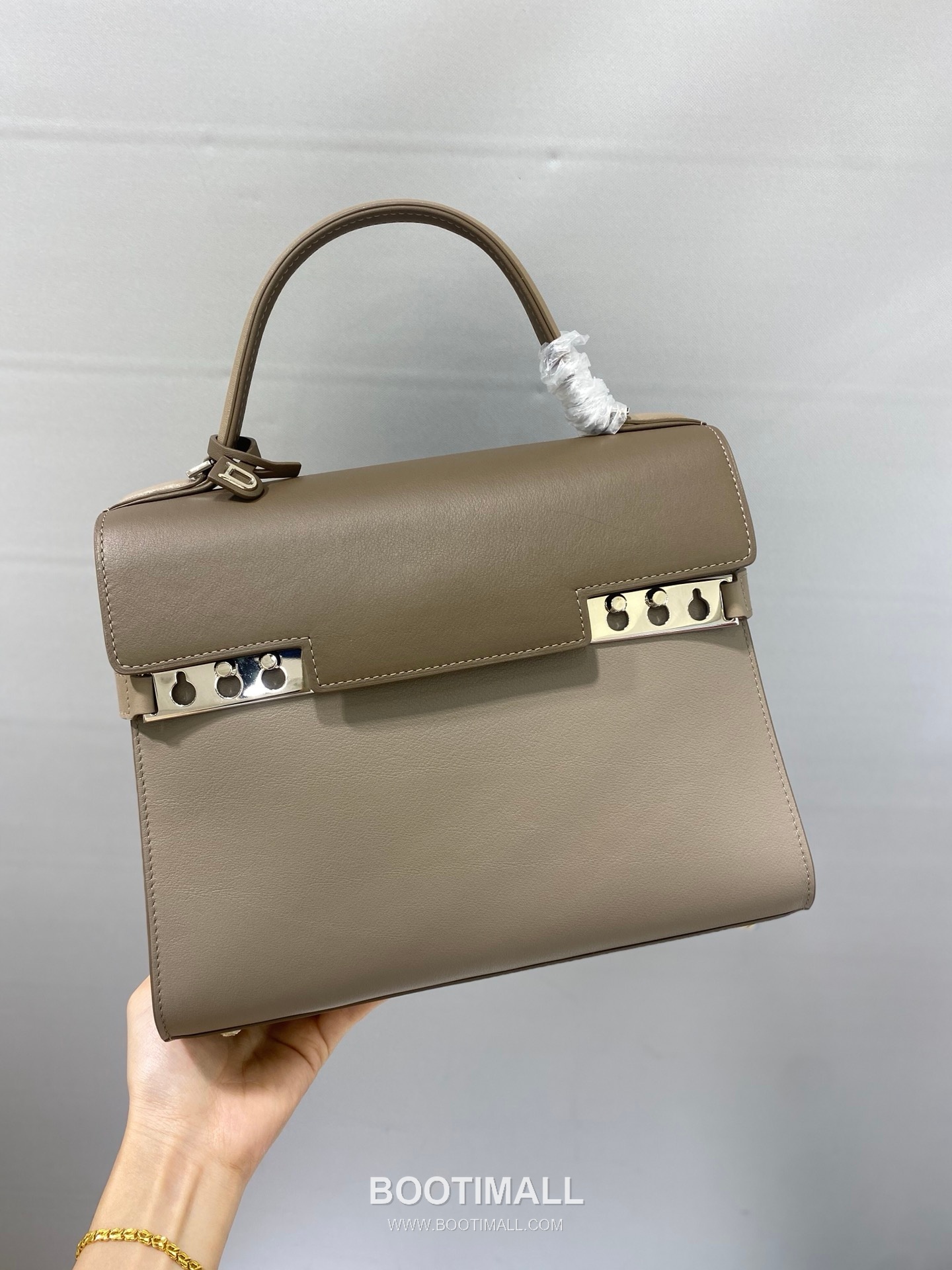 델보 템페트 MM 스위프트 카프스킨 베이지 스트랩 플랩 핸드백 Delvaux Tempete MM Swift Calfskin Beige Strap Flap Handbag 99150066 28cm 2