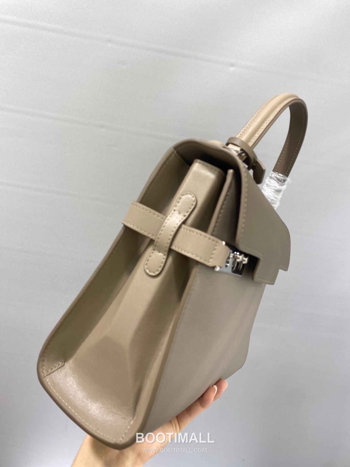 델보 템페트 MM 스위프트 카프스킨 베이지 스트랩 플랩 핸드백 Delvaux Tempete MM Swift Calfskin Beige Strap Flap Handbag 99150066 28cm 5
