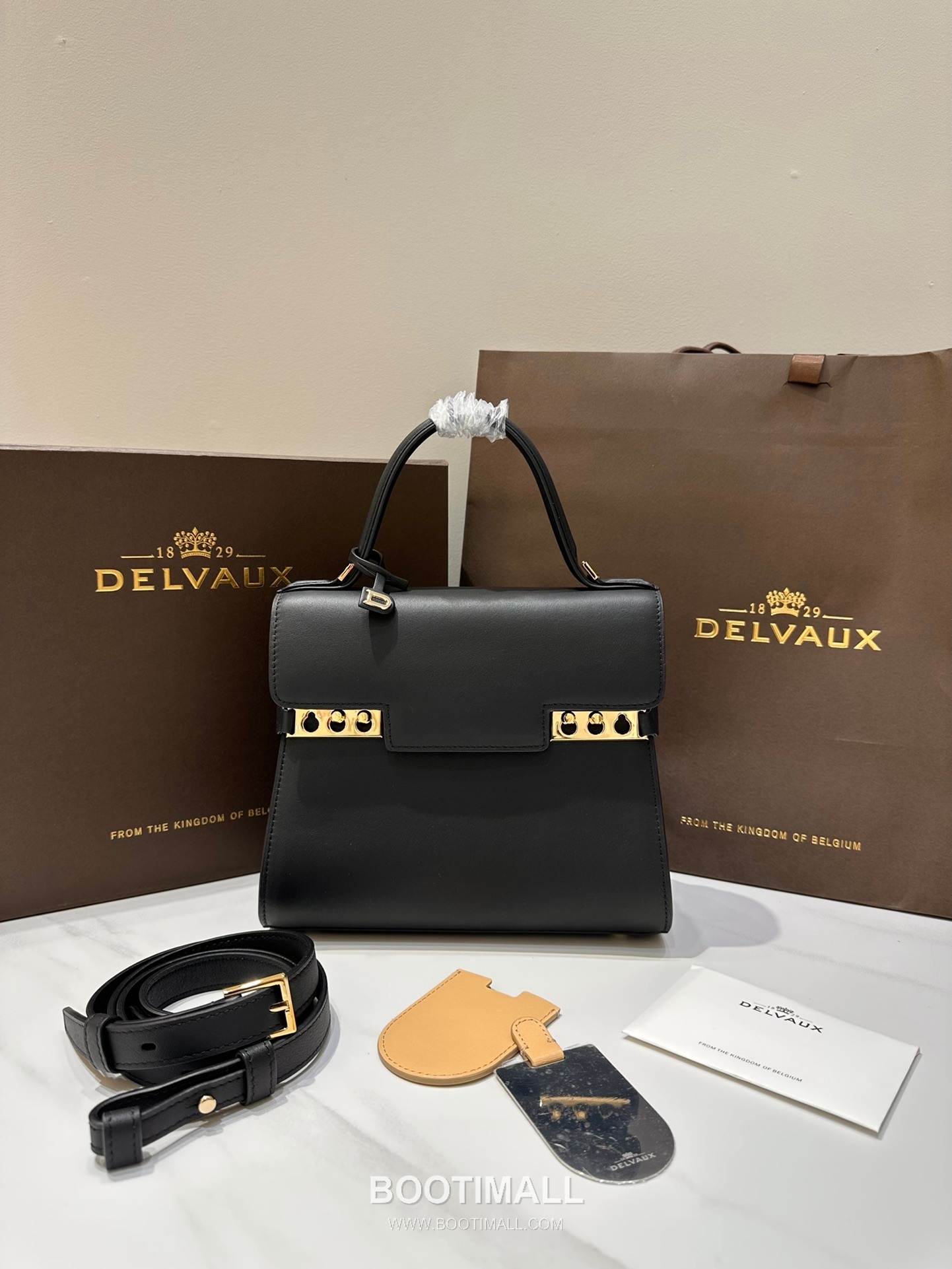 델보 템페트 PM 스위프트 카프스킨 블랙 스트랩 메탈락 플랩 핸드백 Delvaux Tempete PM Swift Calfskin Black Strap Metal Lock Flap Handbag 99135066 21.5cm 1